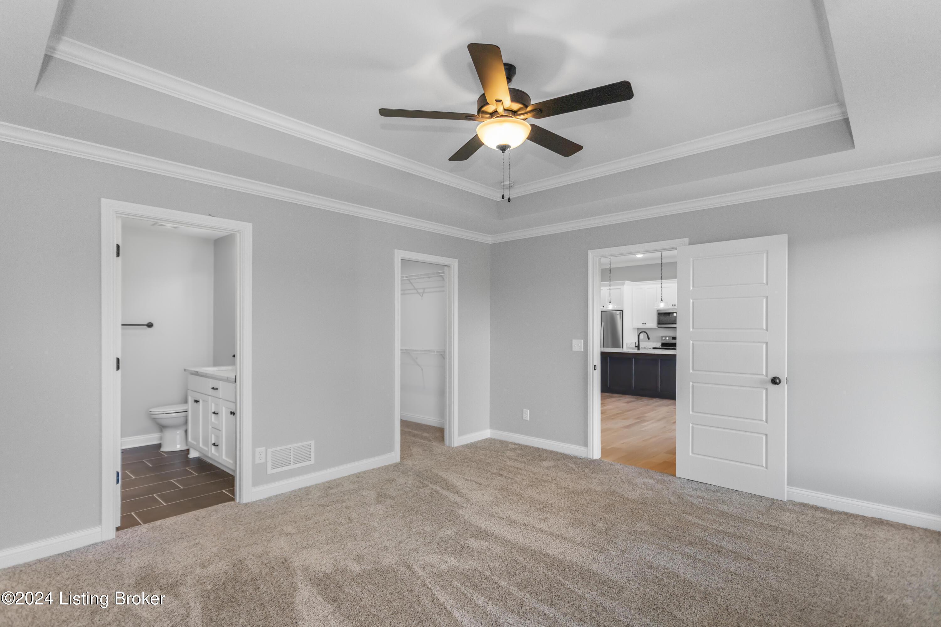 399 Williamsburg Dr