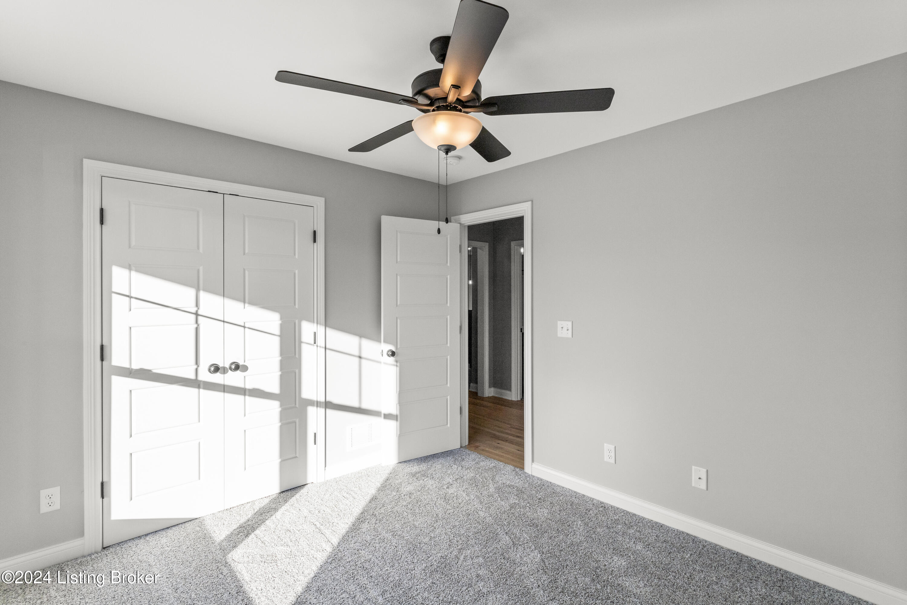 399 Williamsburg Dr