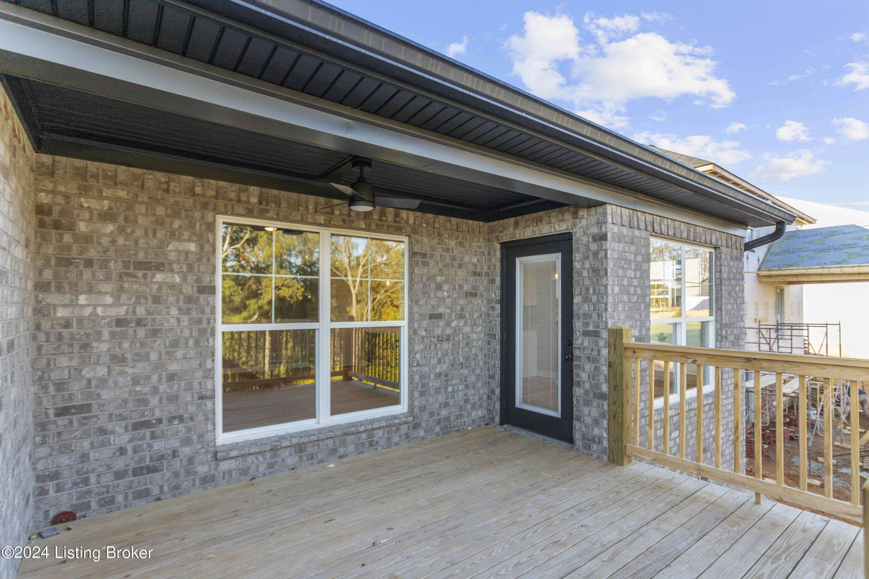 399 Williamsburg Dr