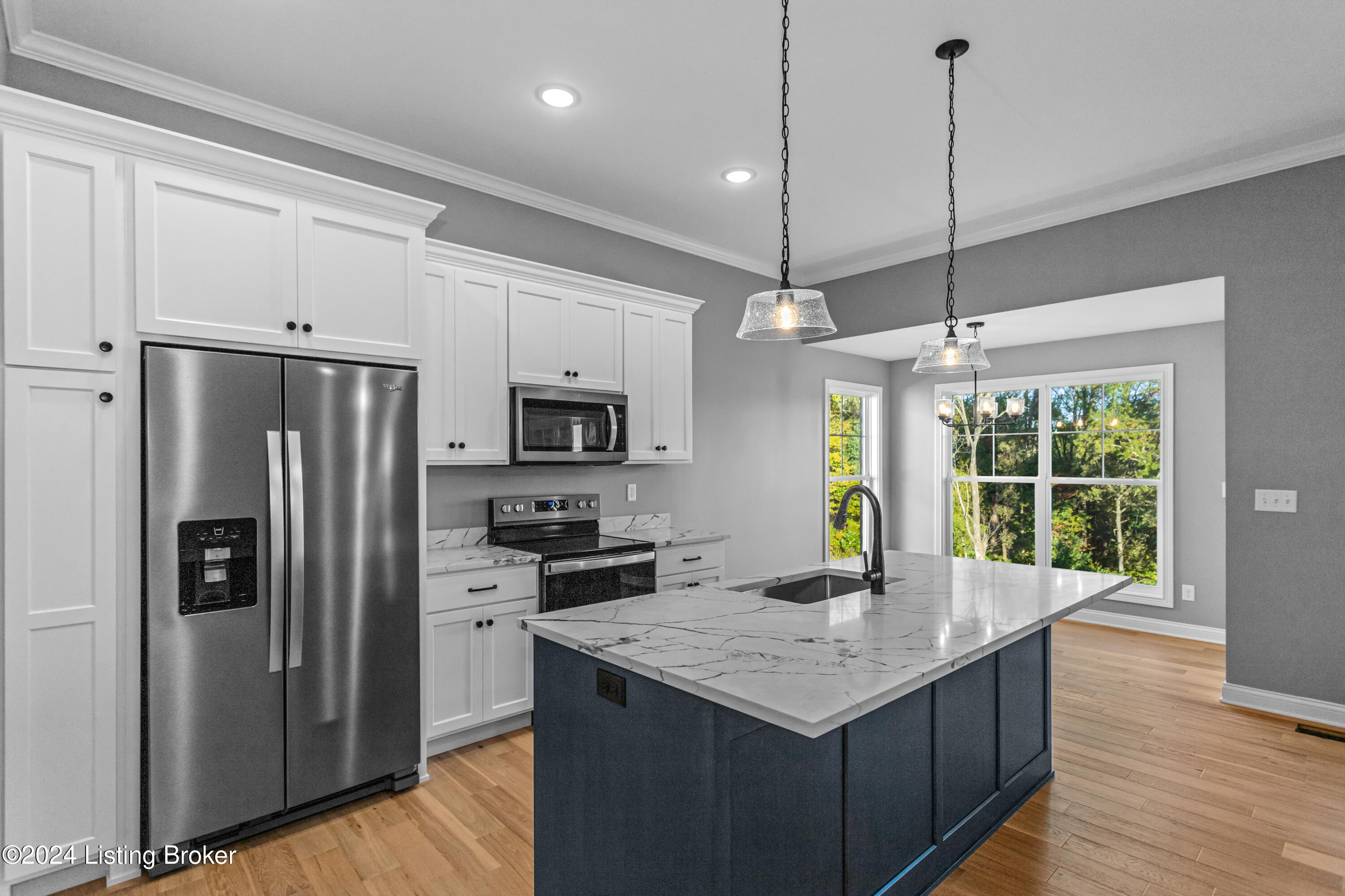 399 Williamsburg Dr