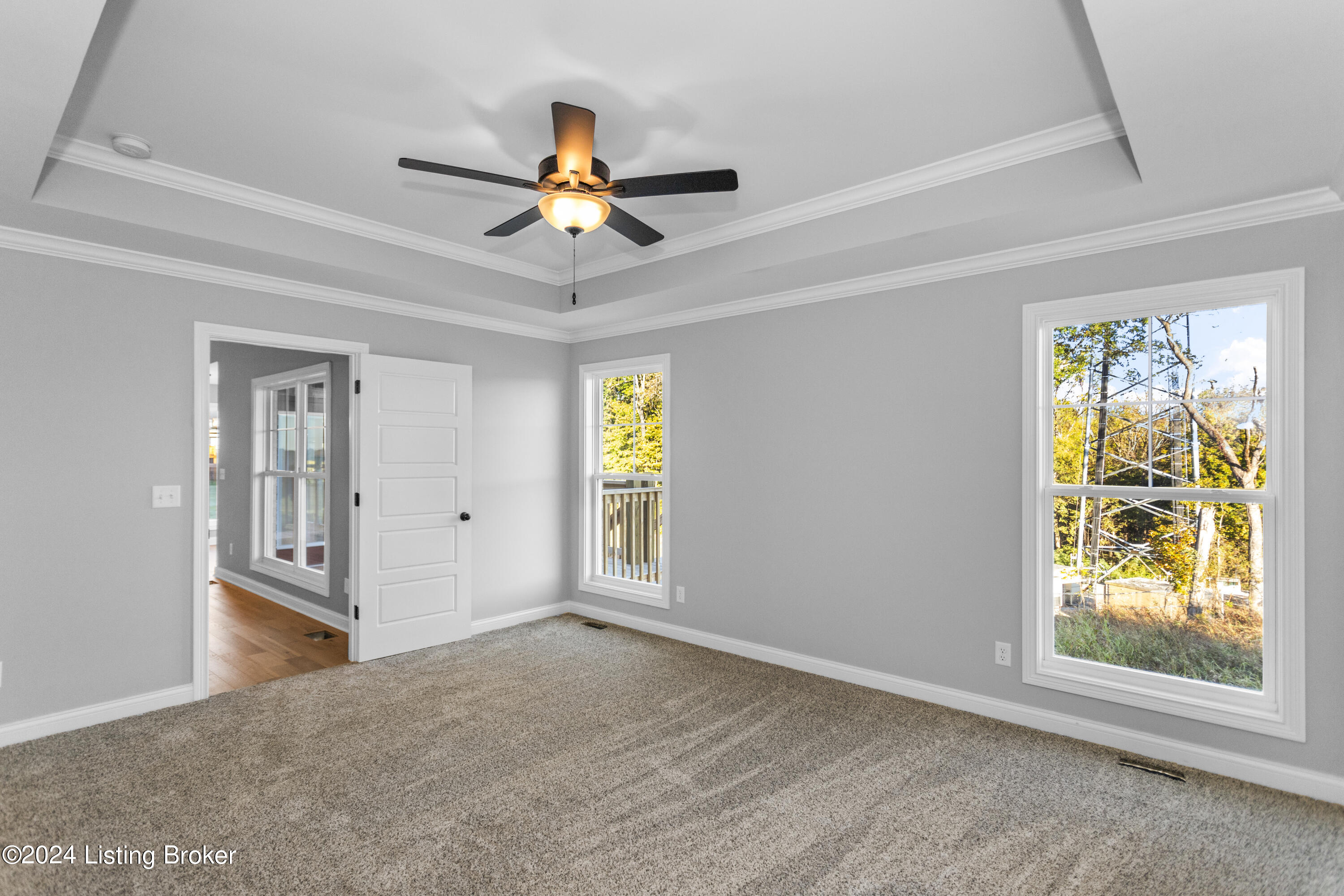 399 Williamsburg Dr