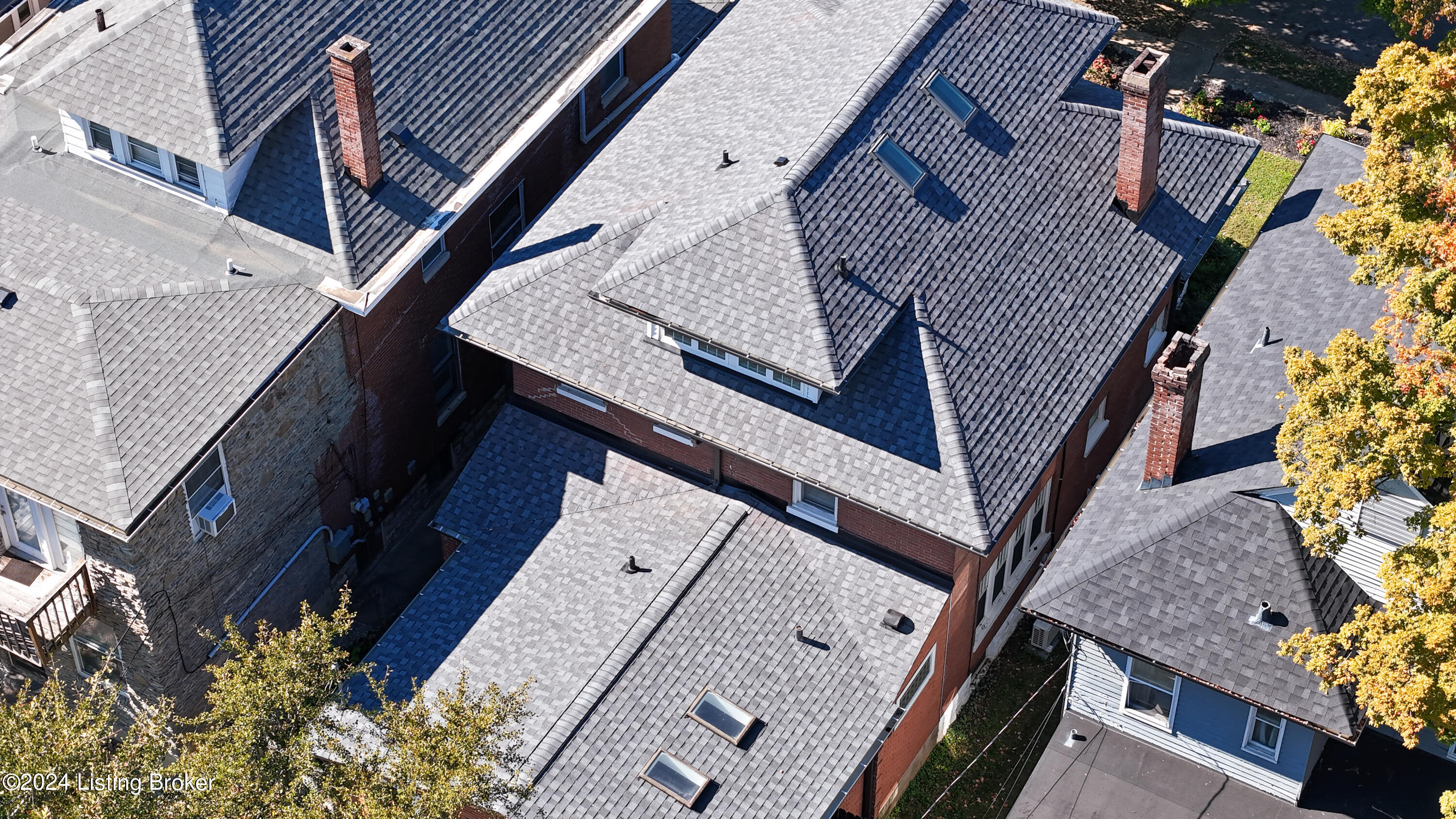 2012 Kenilworth Pl