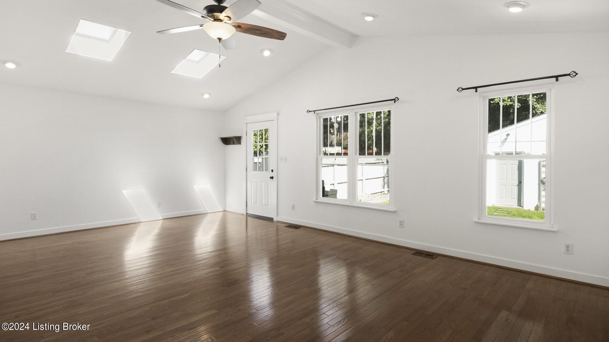 2012 Kenilworth Pl