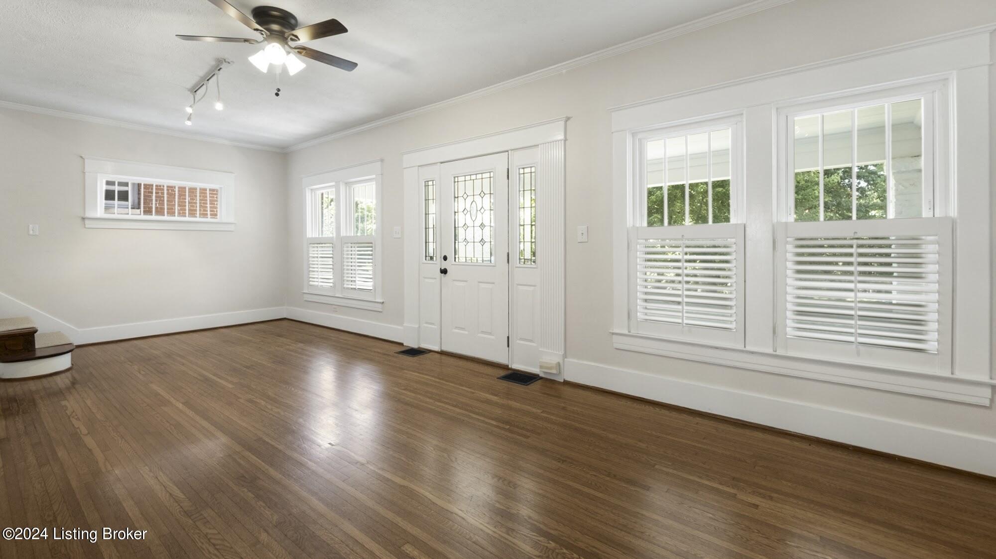 2012 Kenilworth Pl