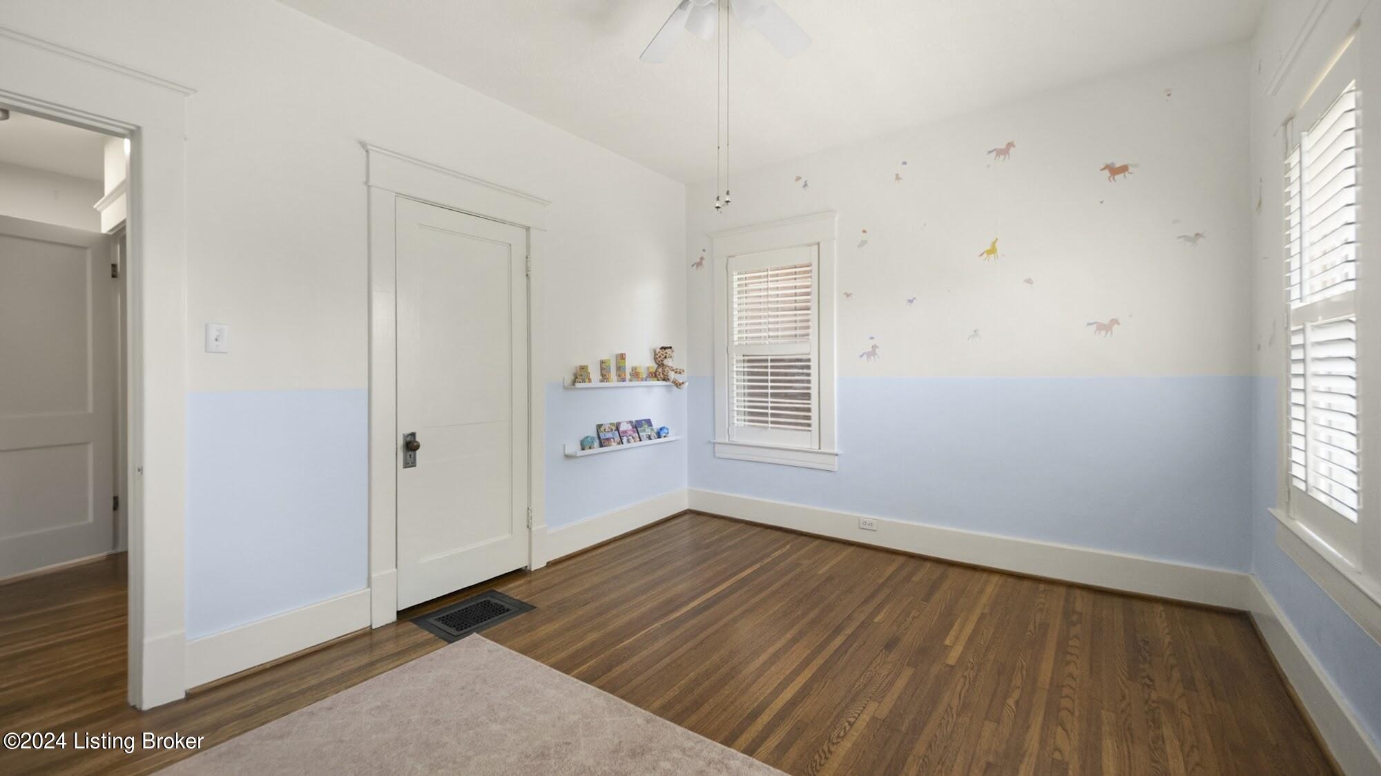2012 Kenilworth Pl