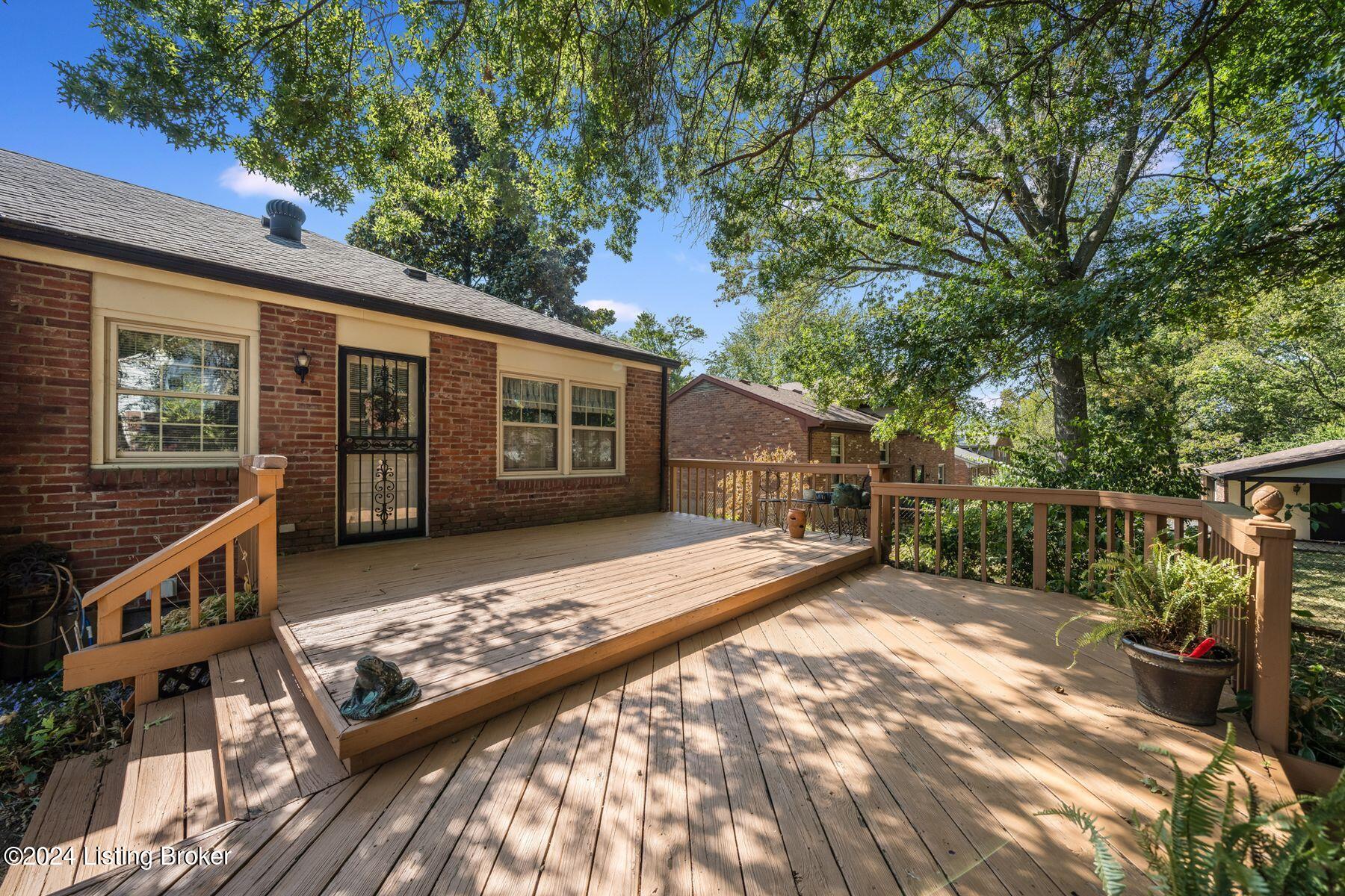 7613 Cedar Hollow Dr