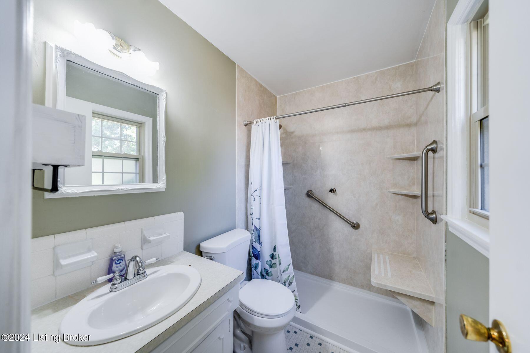 7613 Cedar Hollow Dr