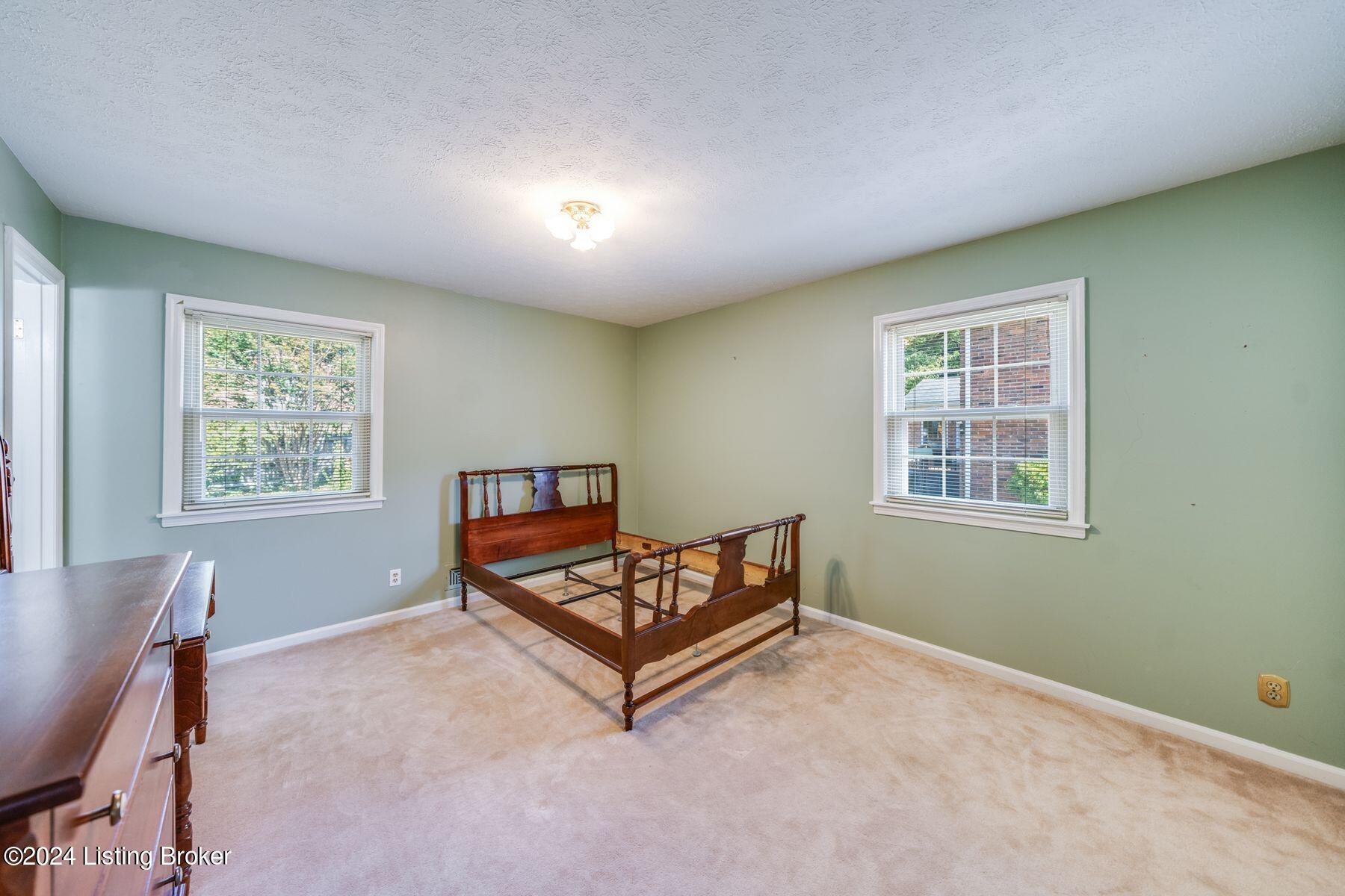 7613 Cedar Hollow Dr