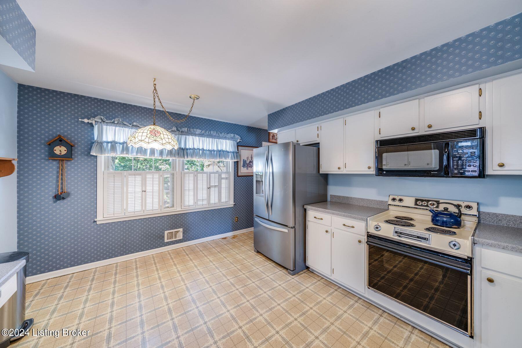 7613 Cedar Hollow Dr