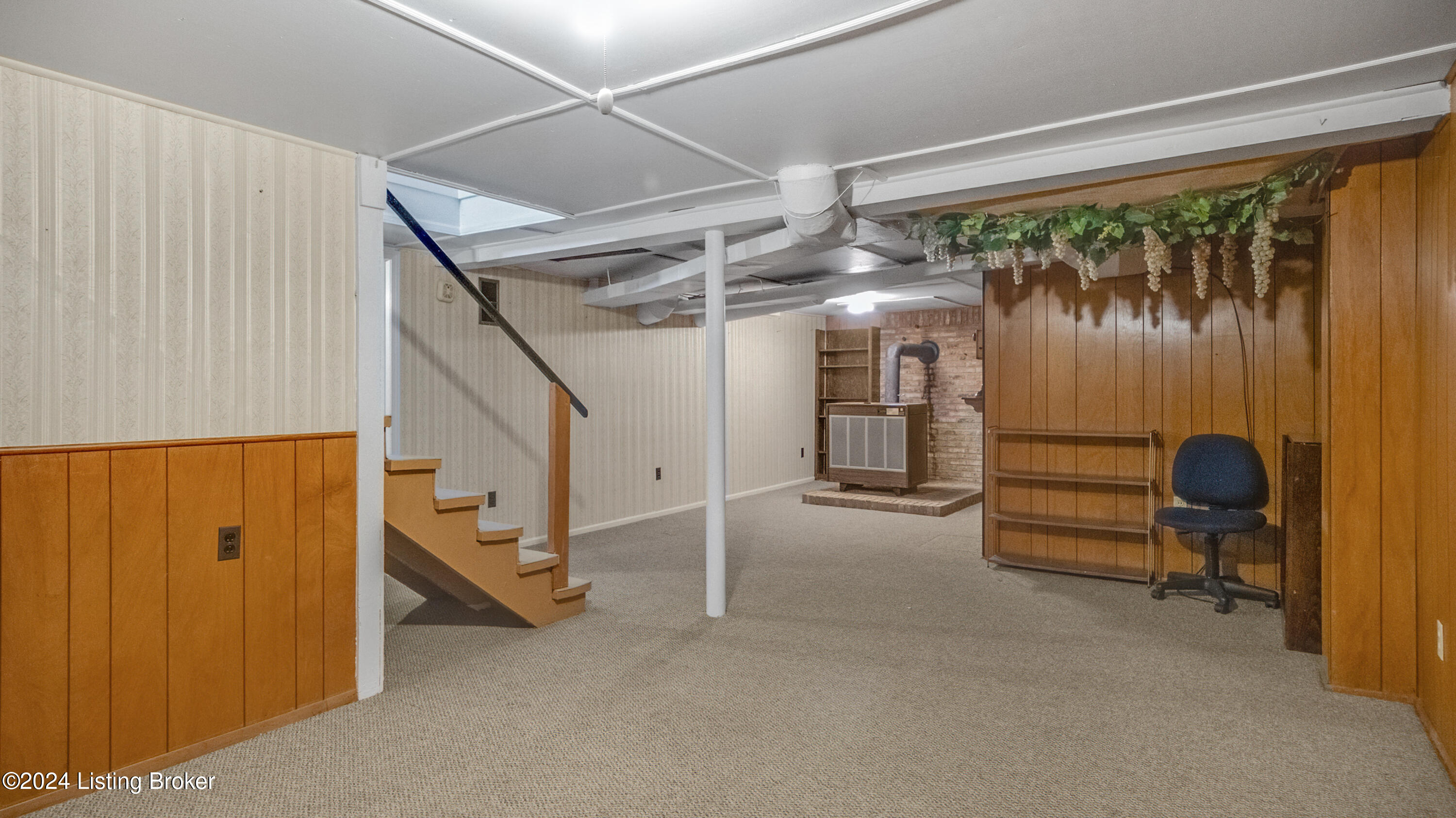 2704 Ralph Ave
