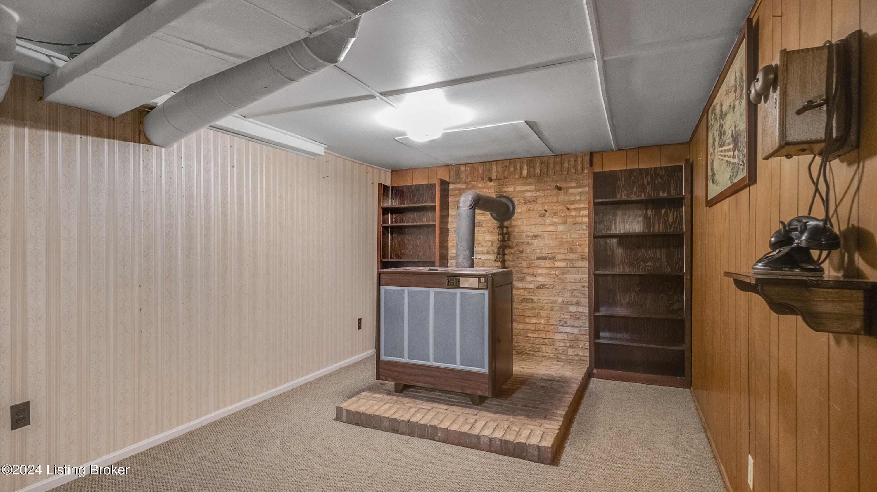 2704 Ralph Ave