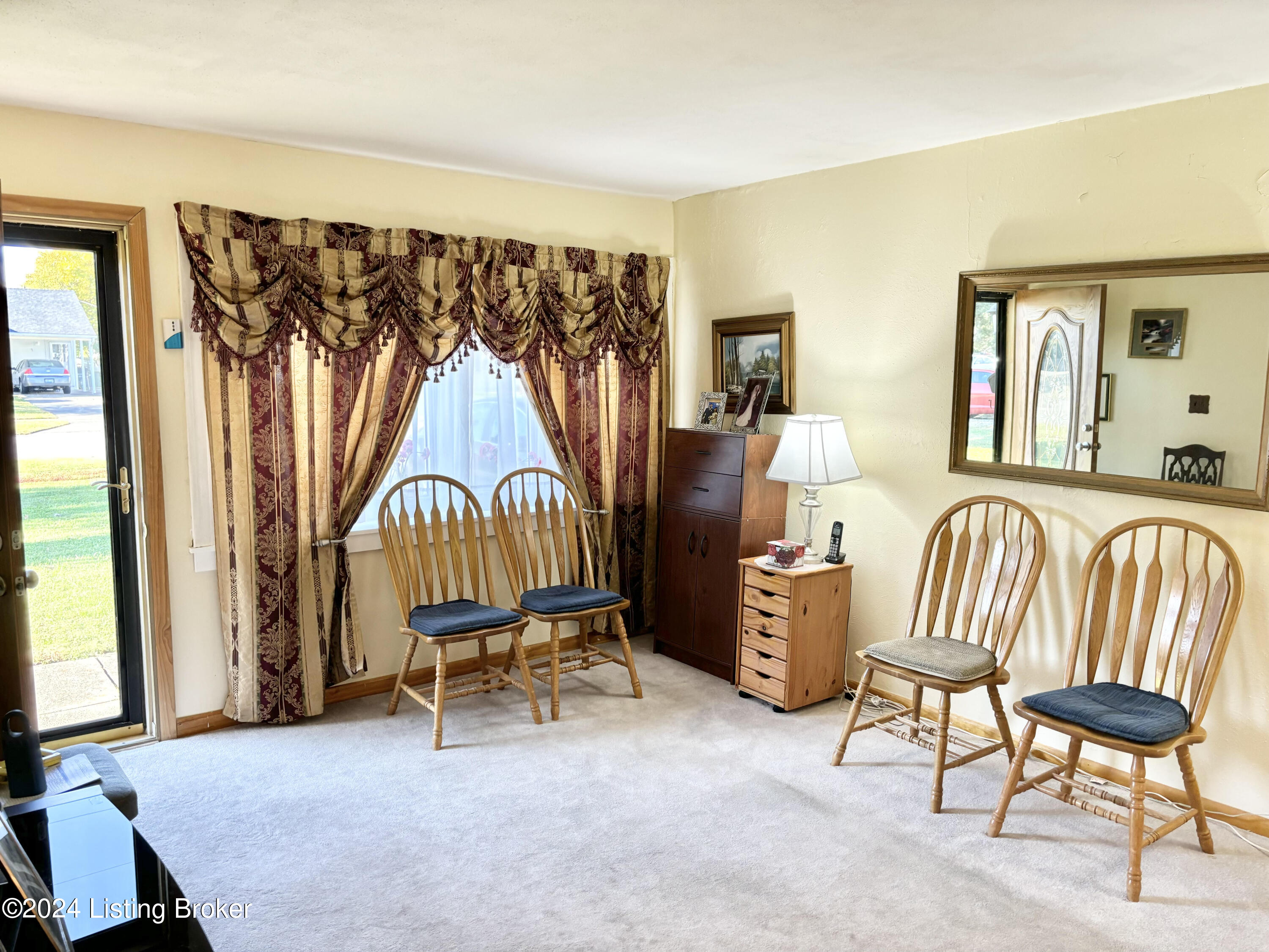 7211 Betsy Ross Dr