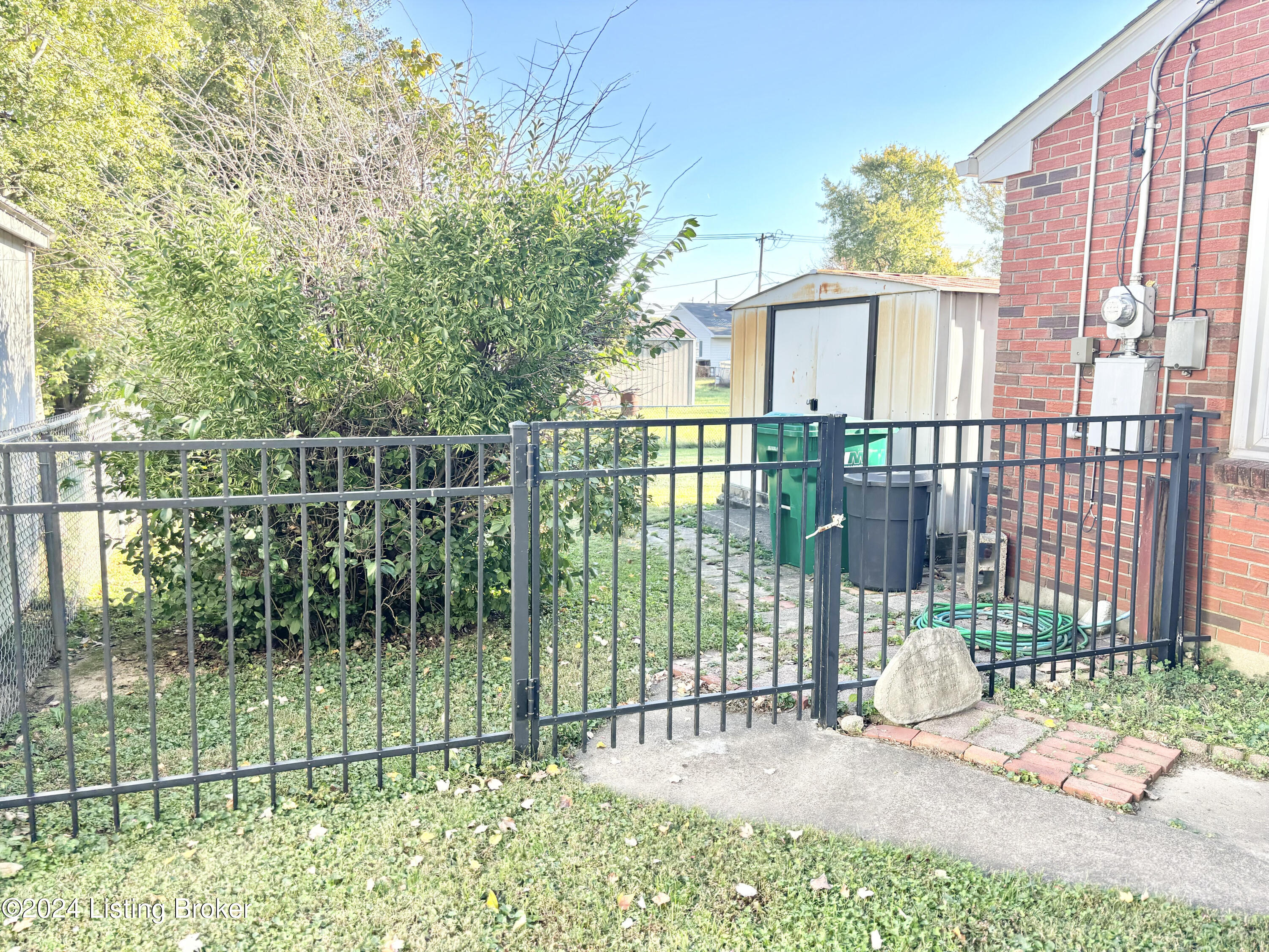 7211 Betsy Ross Dr