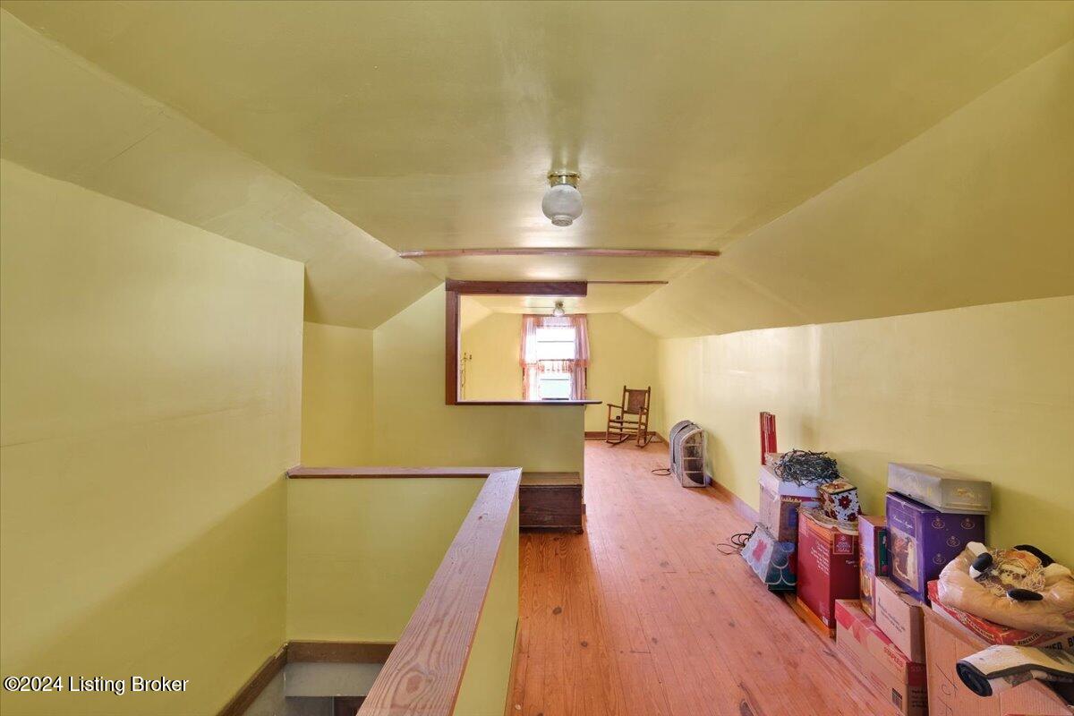 1047 Wagner Ave
