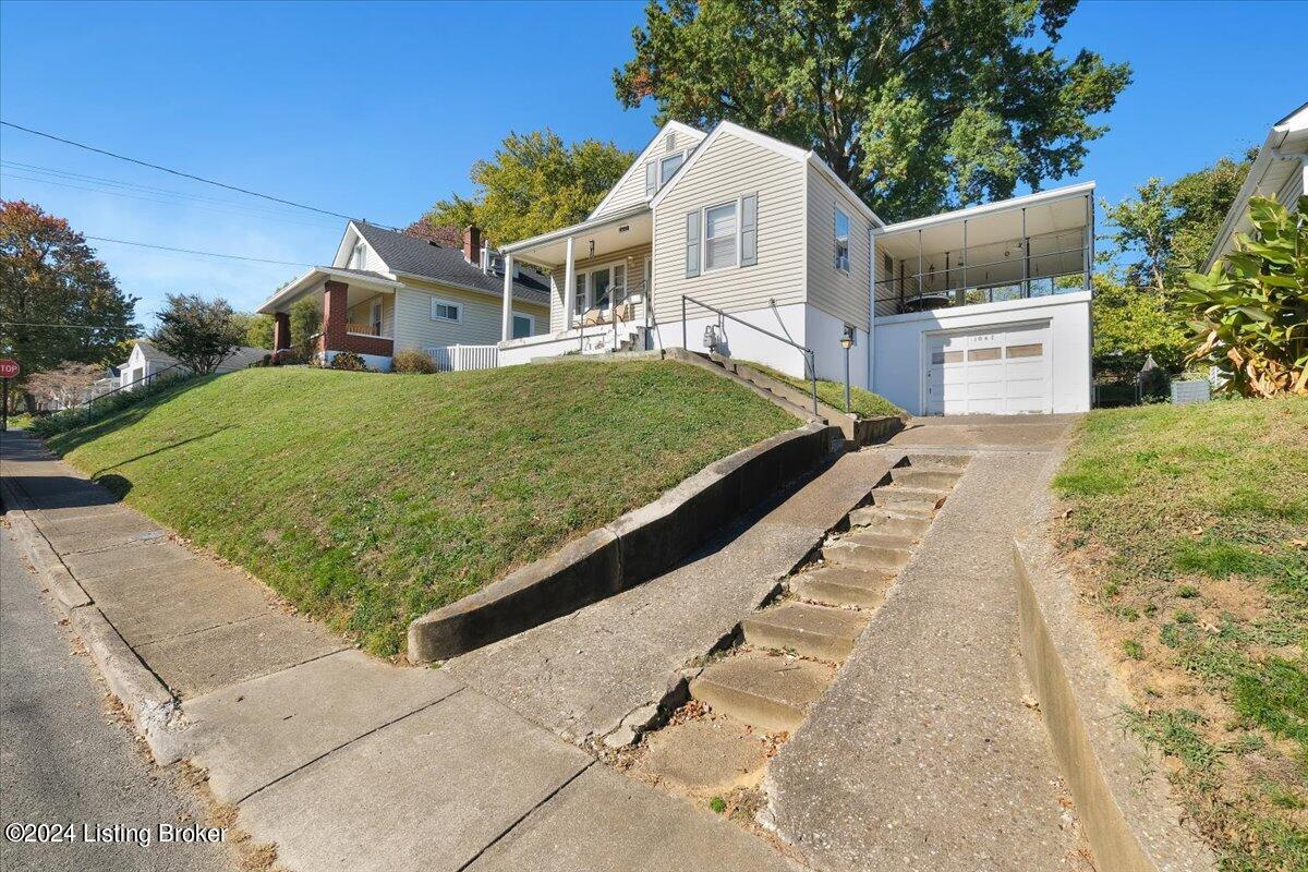 1047 Wagner Ave