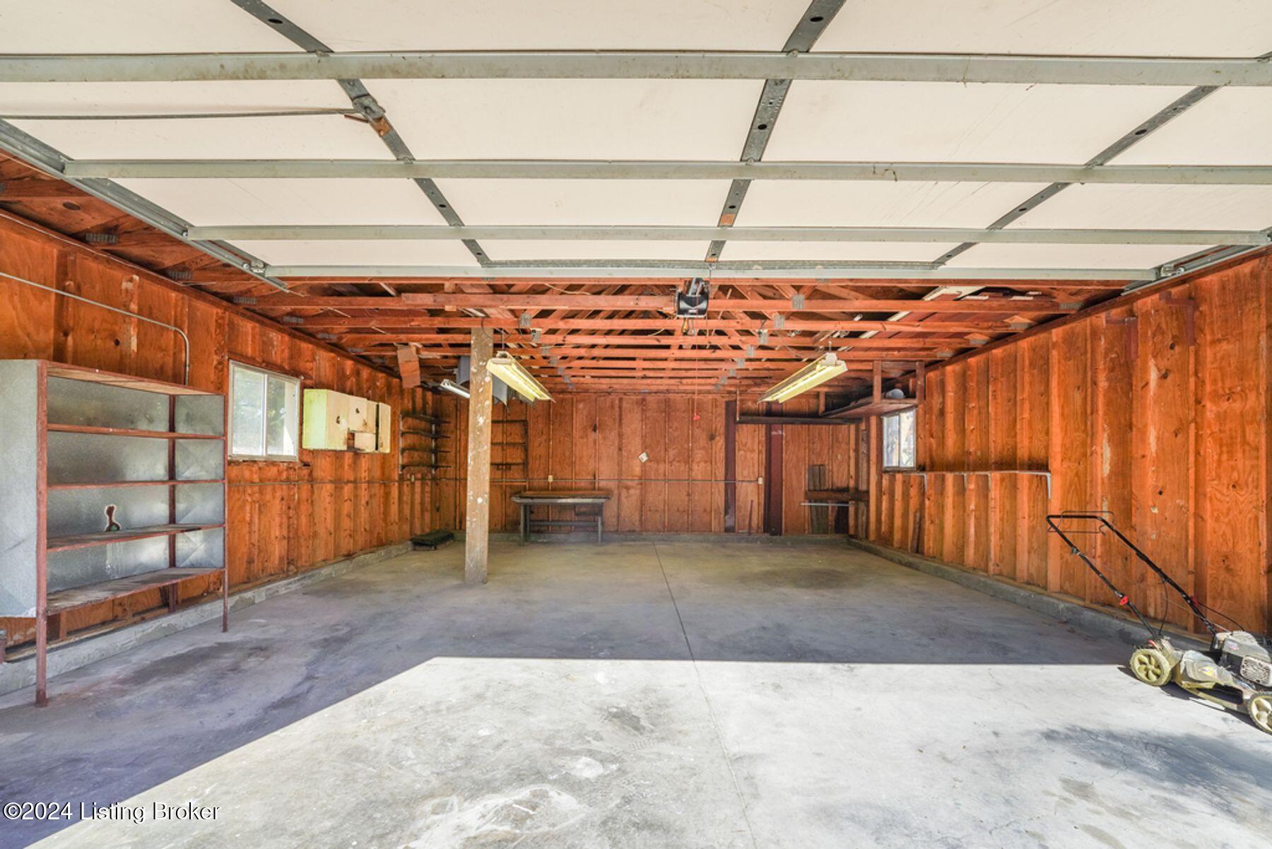 2603 Veronica Dr