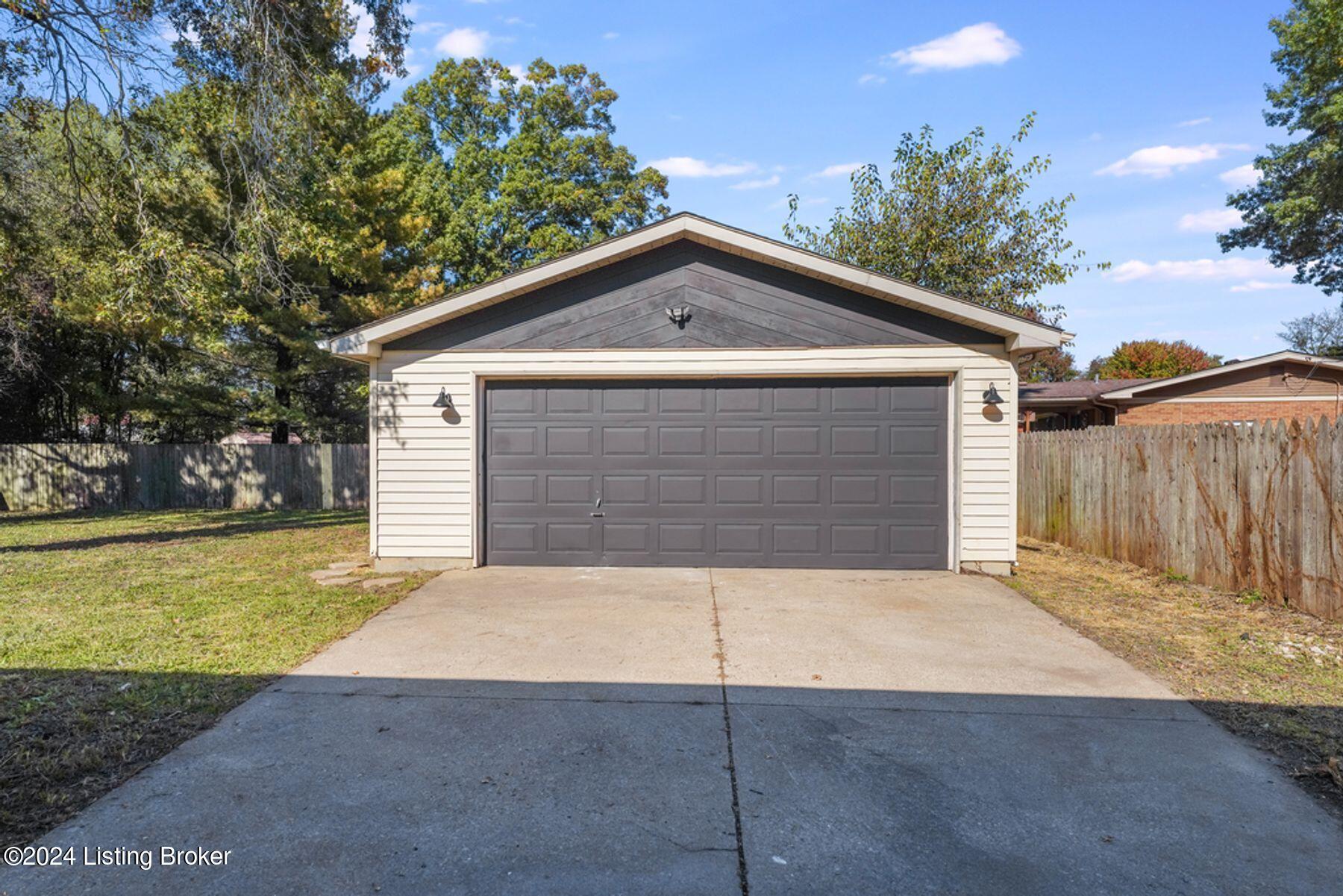 2603 Veronica Dr