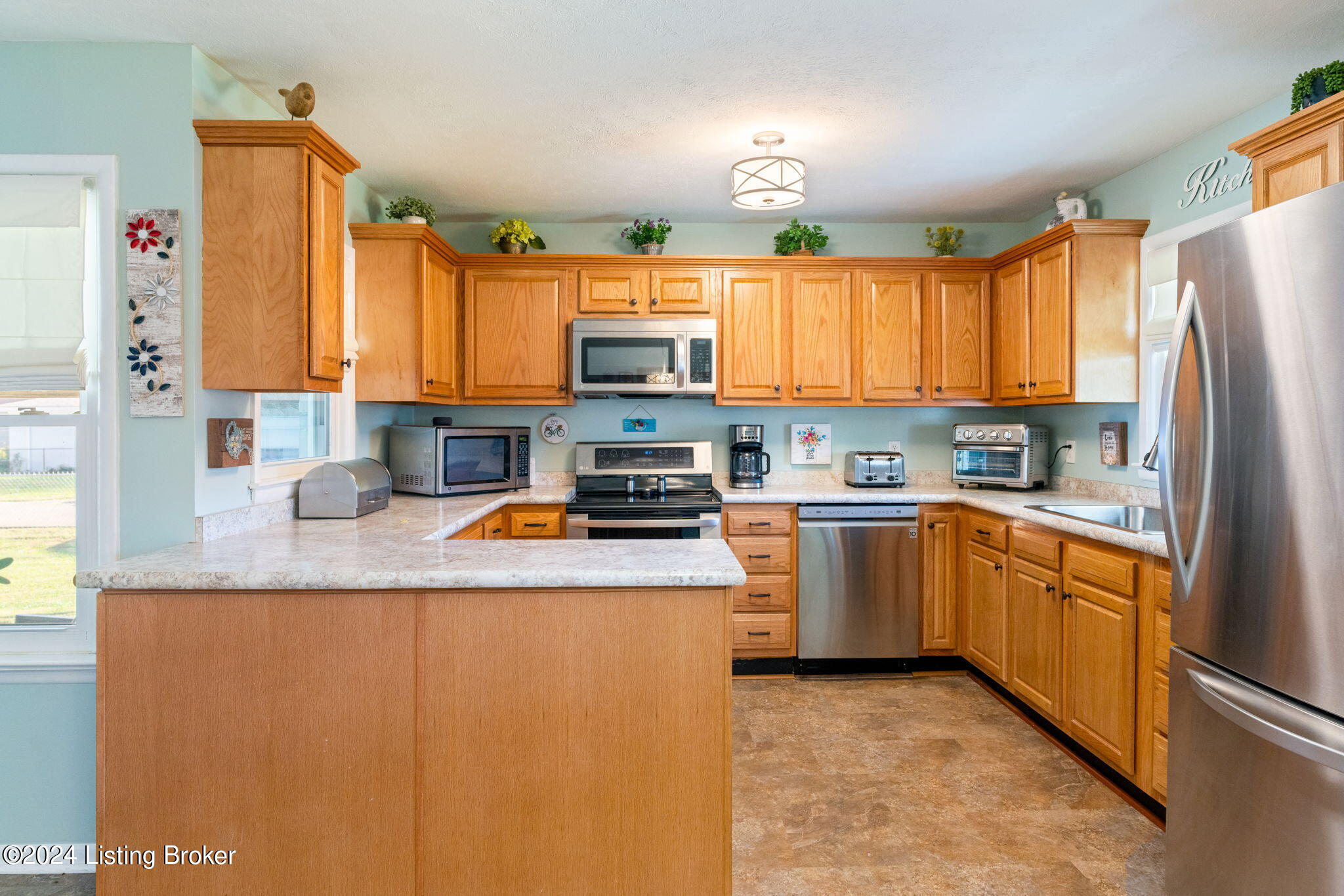 5403 Ronwood Dr