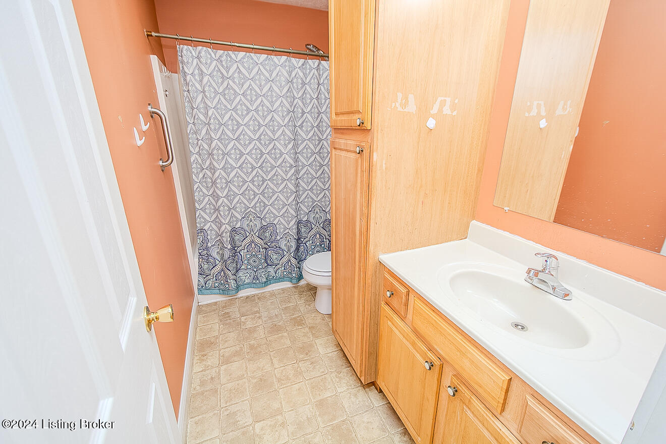 110 Tulip Dr
