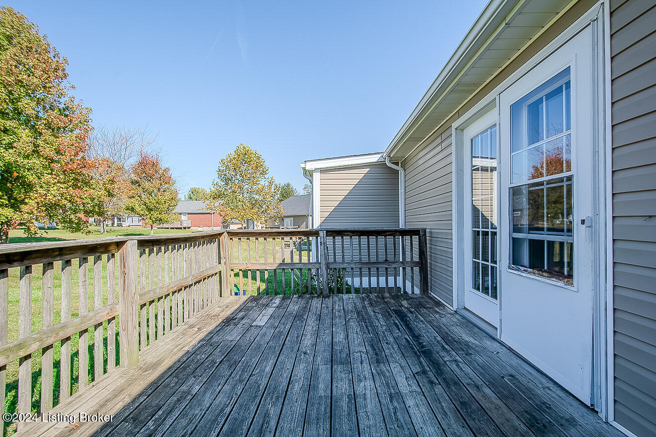 110 Tulip Dr