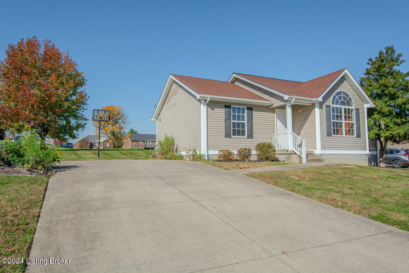 110 Tulip Dr