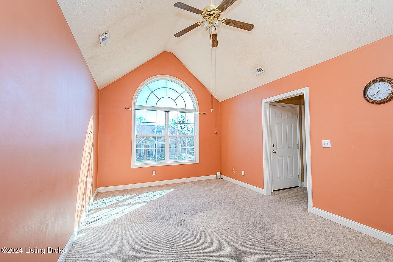 110 Tulip Dr