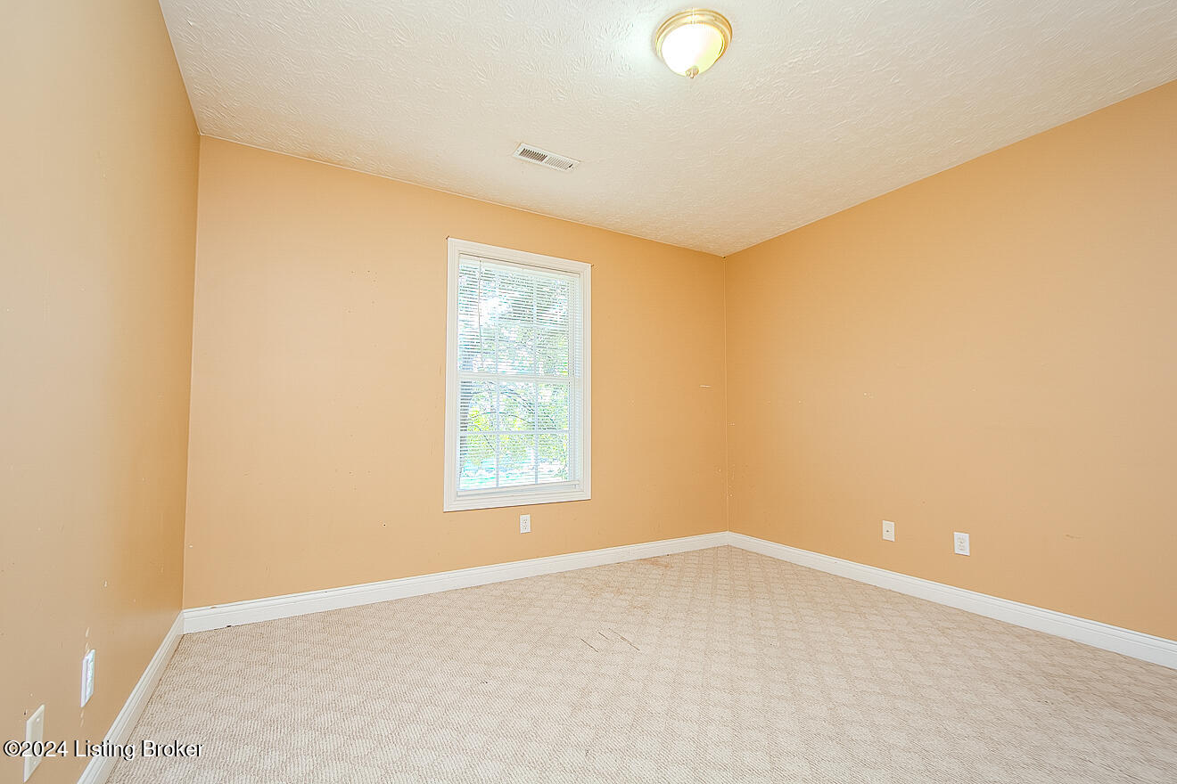 110 Tulip Dr