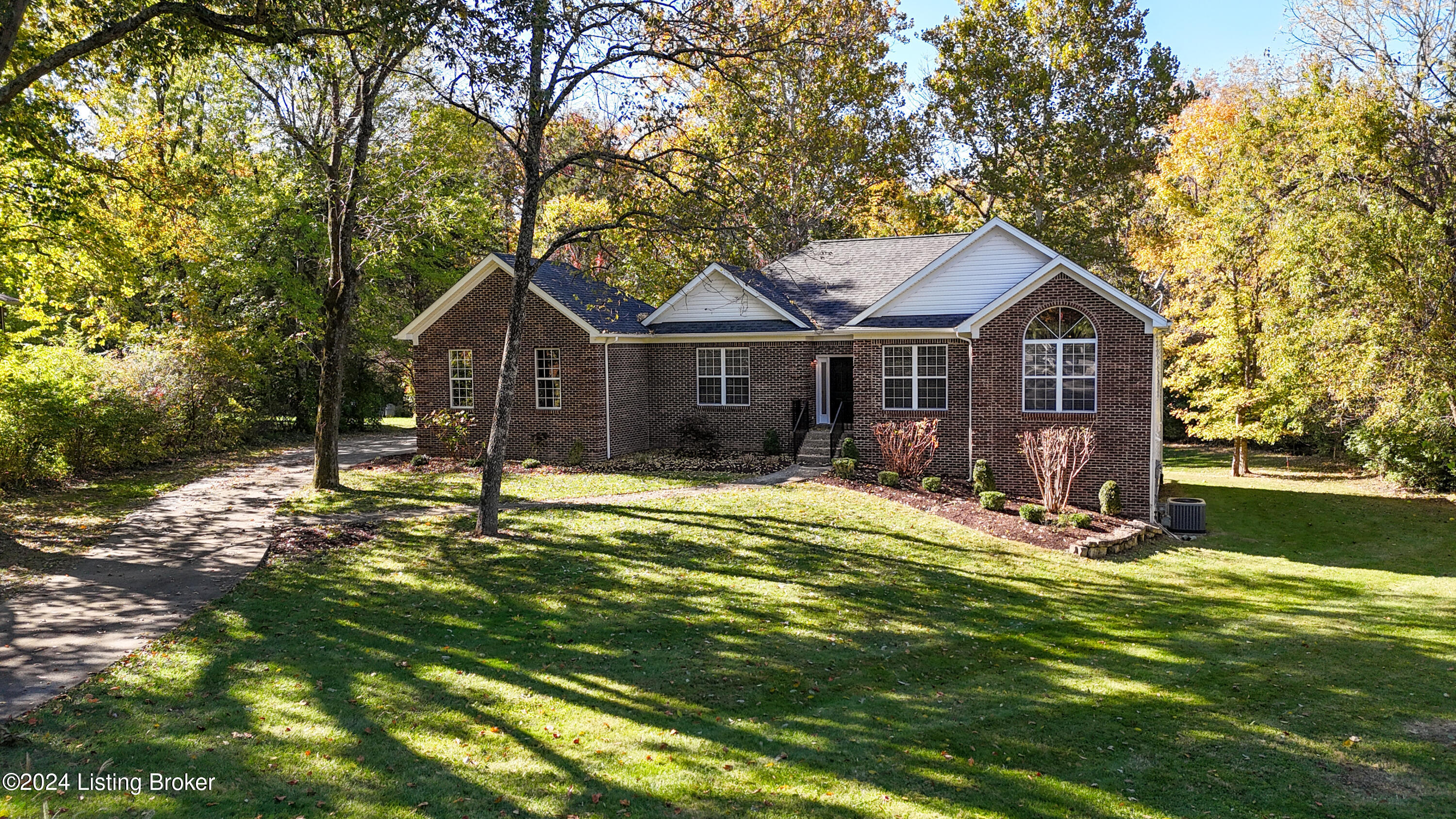 7808 Briarwood Dr