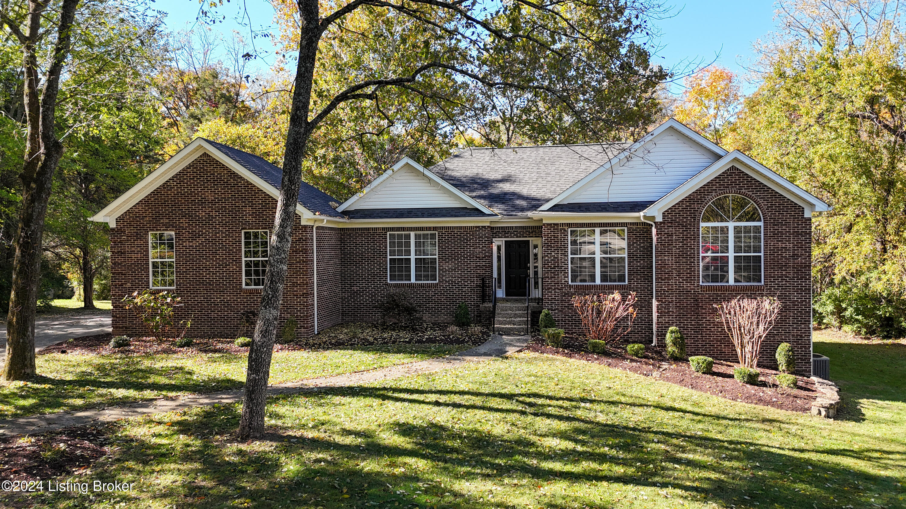 7808 Briarwood Dr