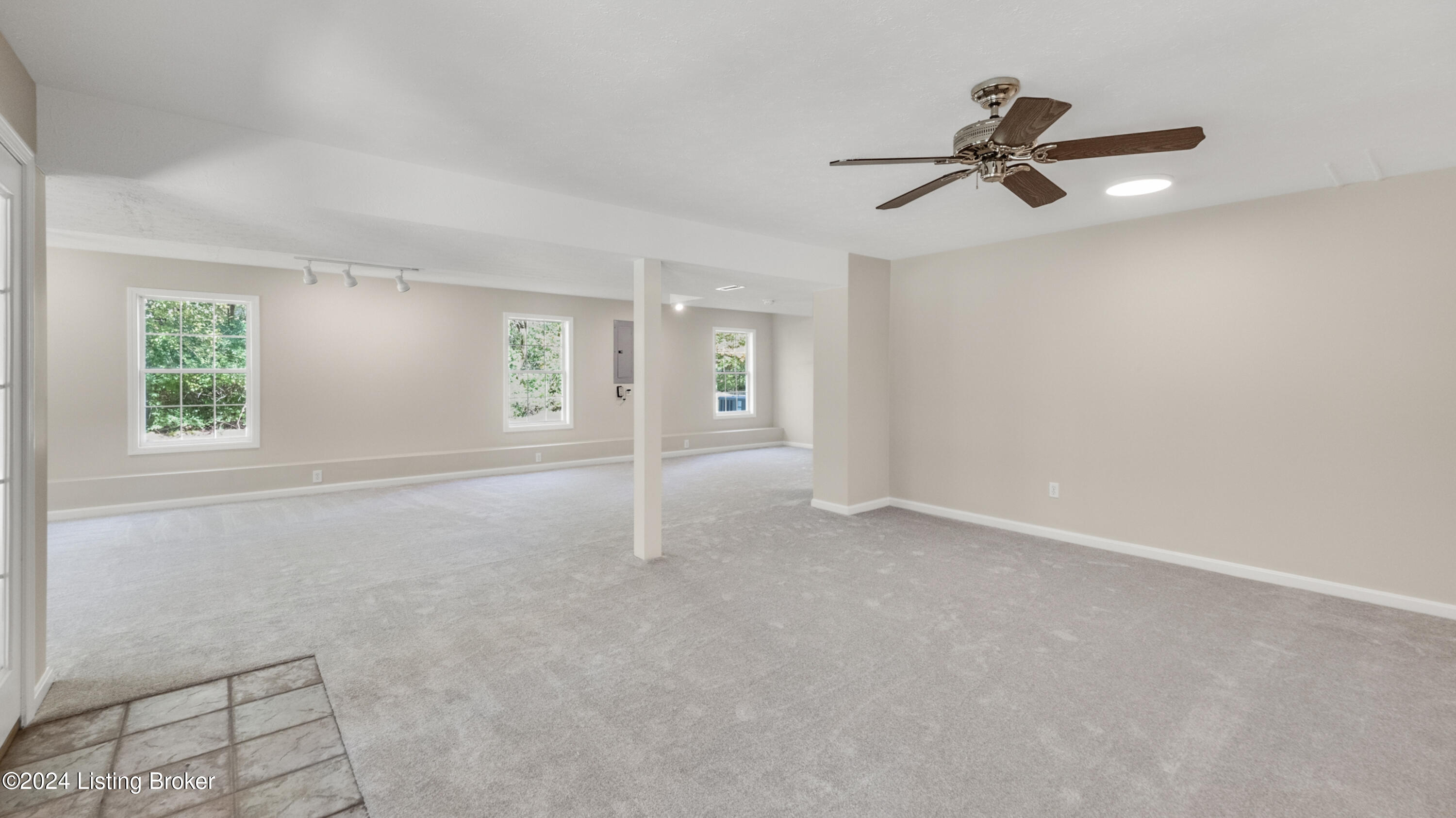 7808 Briarwood Dr