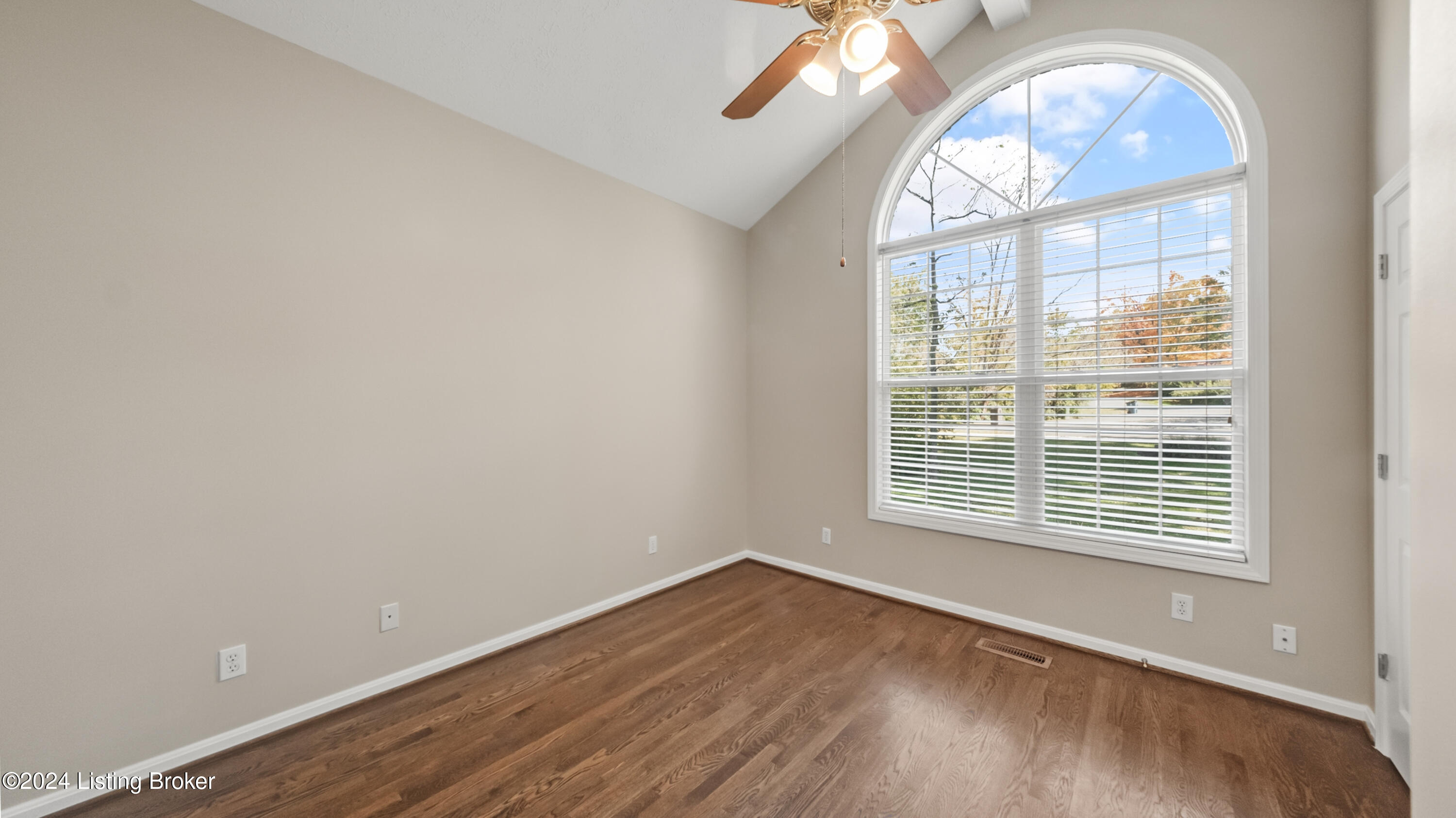 7808 Briarwood Dr