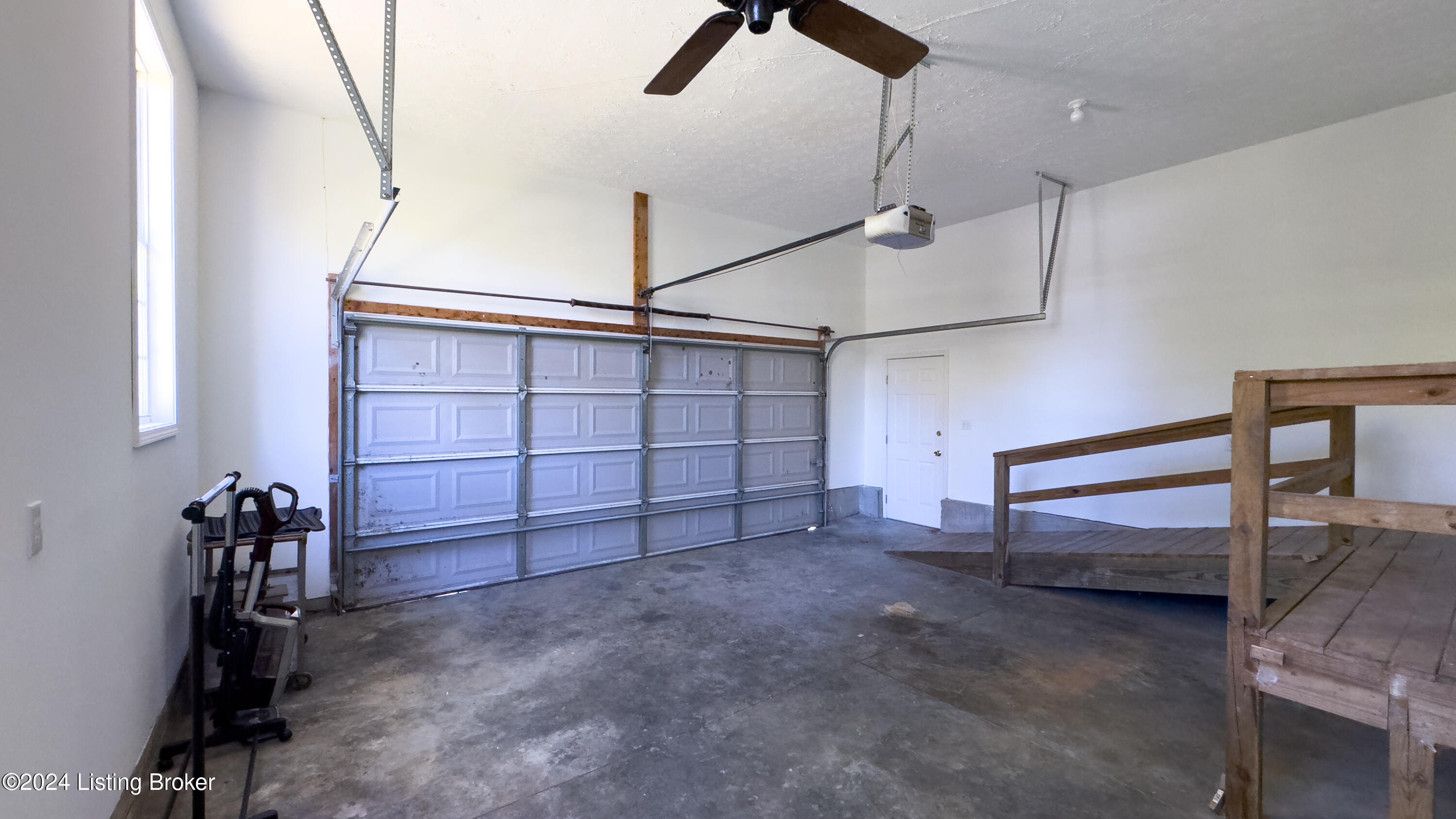 7808 Briarwood Dr
