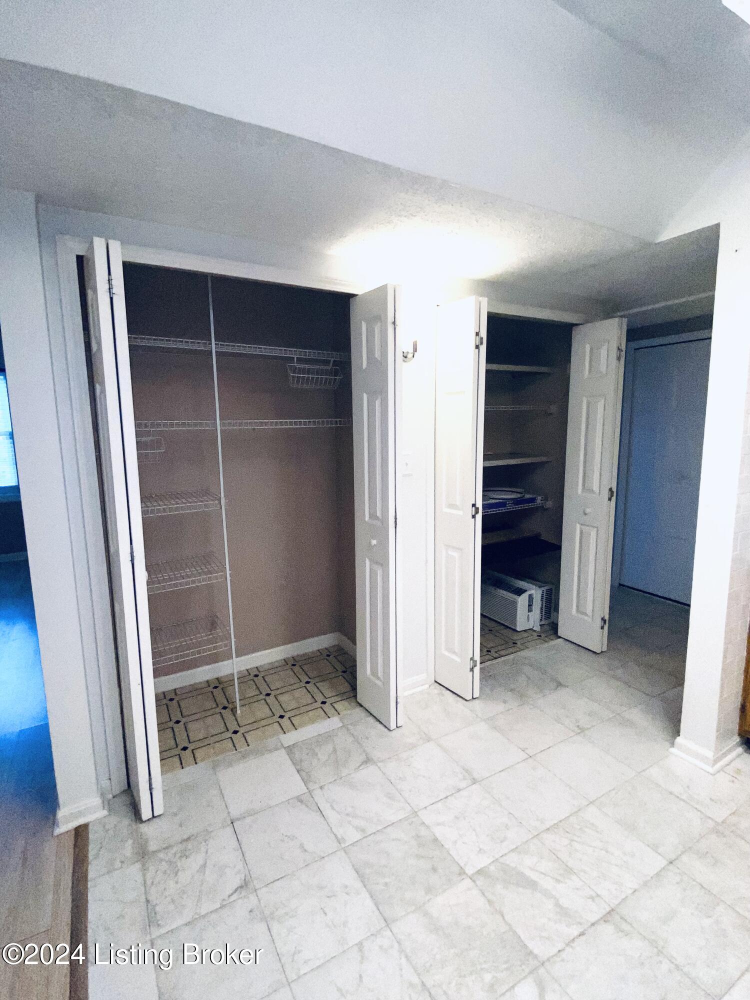 319 El Conquistador Pl