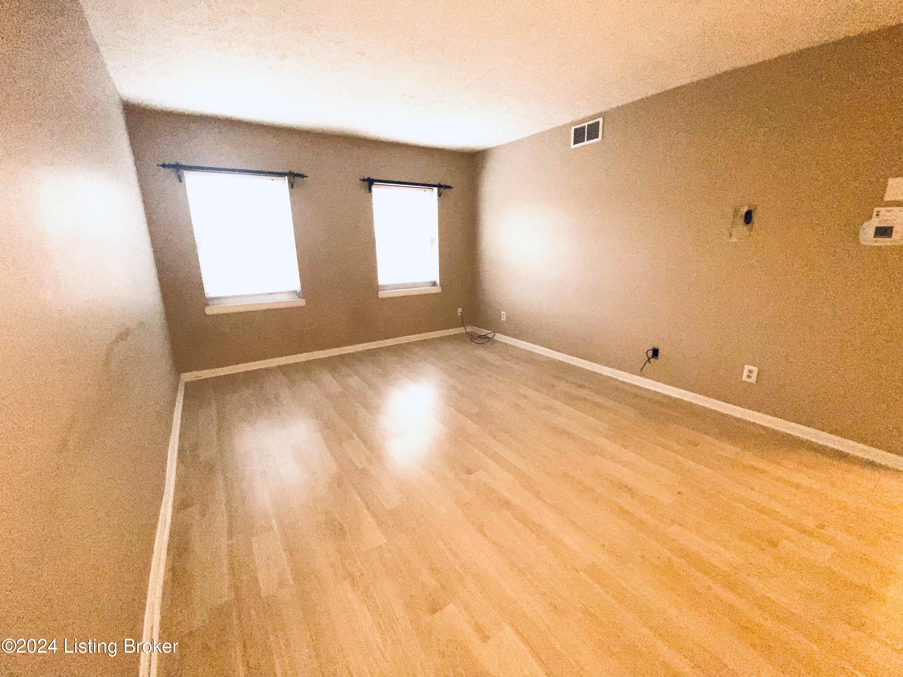 319 El Conquistador Pl