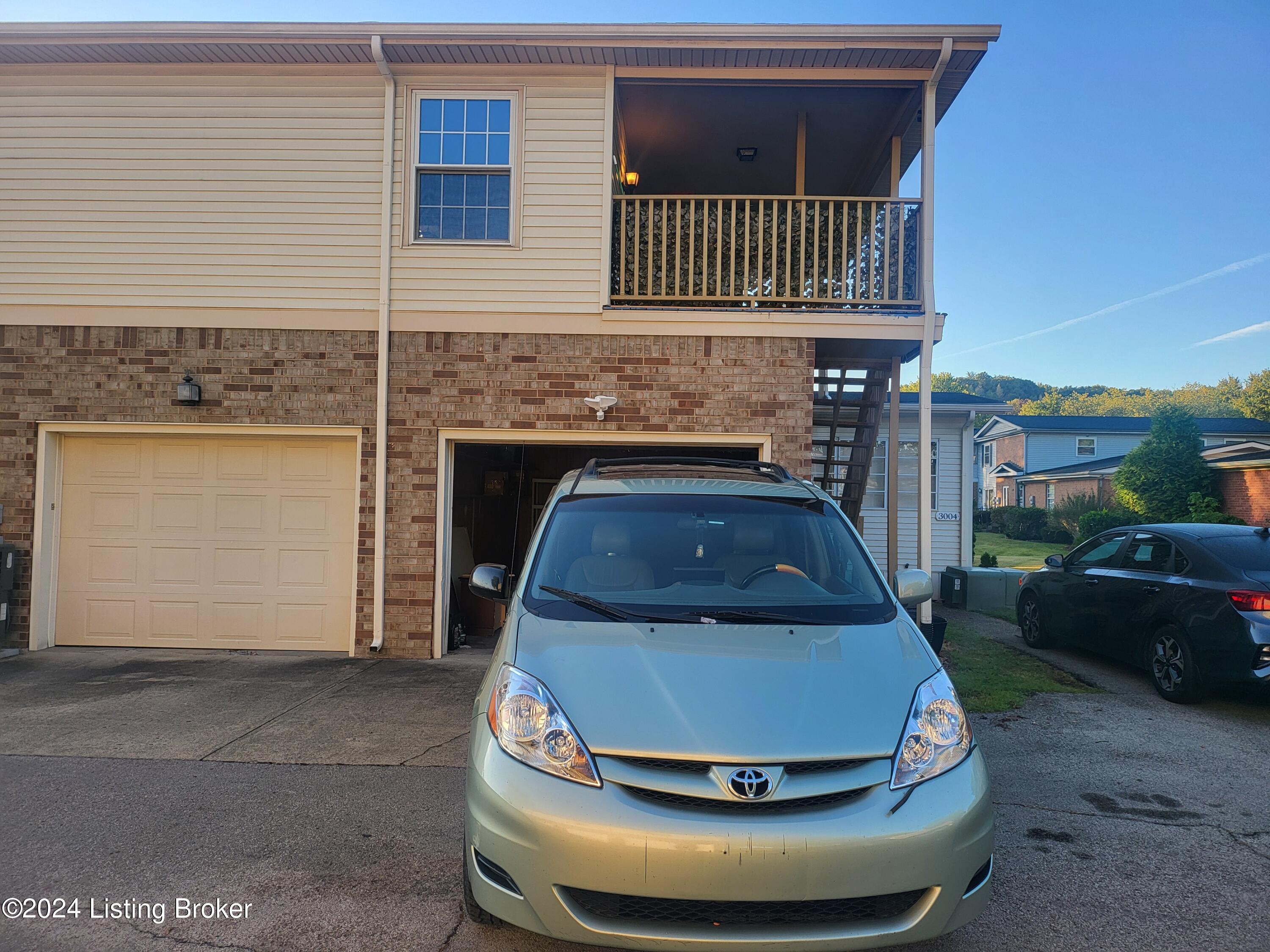 3000 Treeview Ct