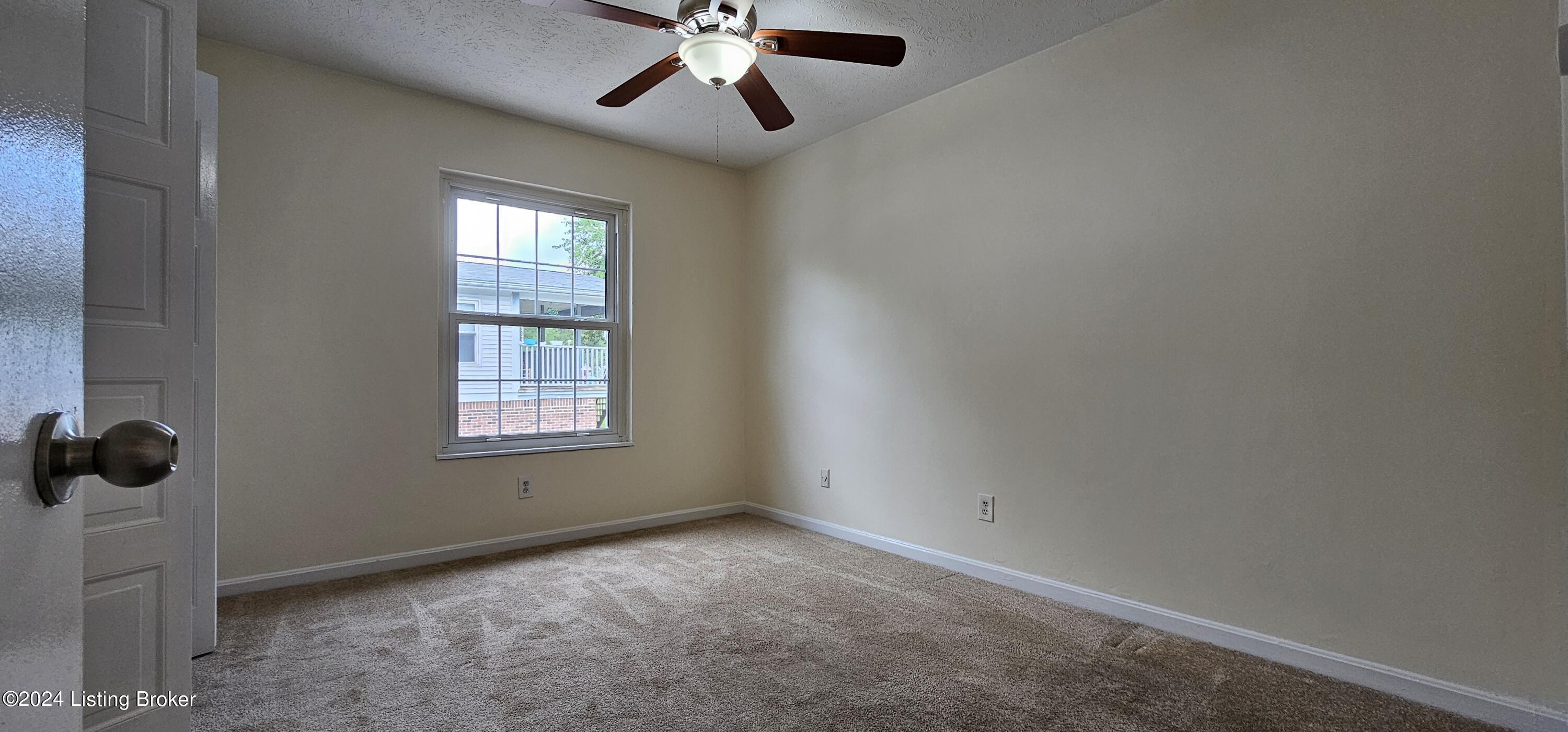 3000 Treeview Ct