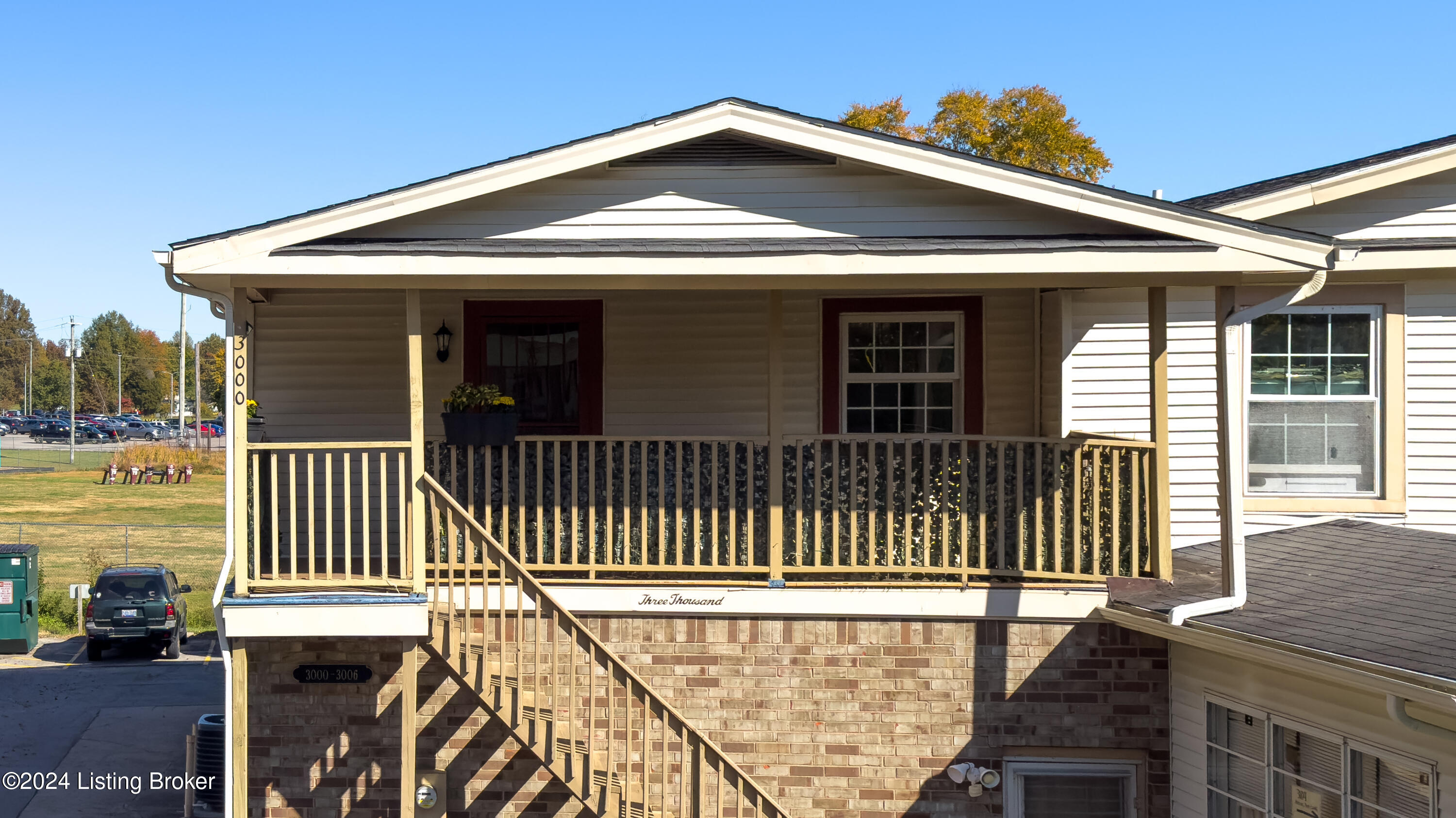 3000 Treeview Ct