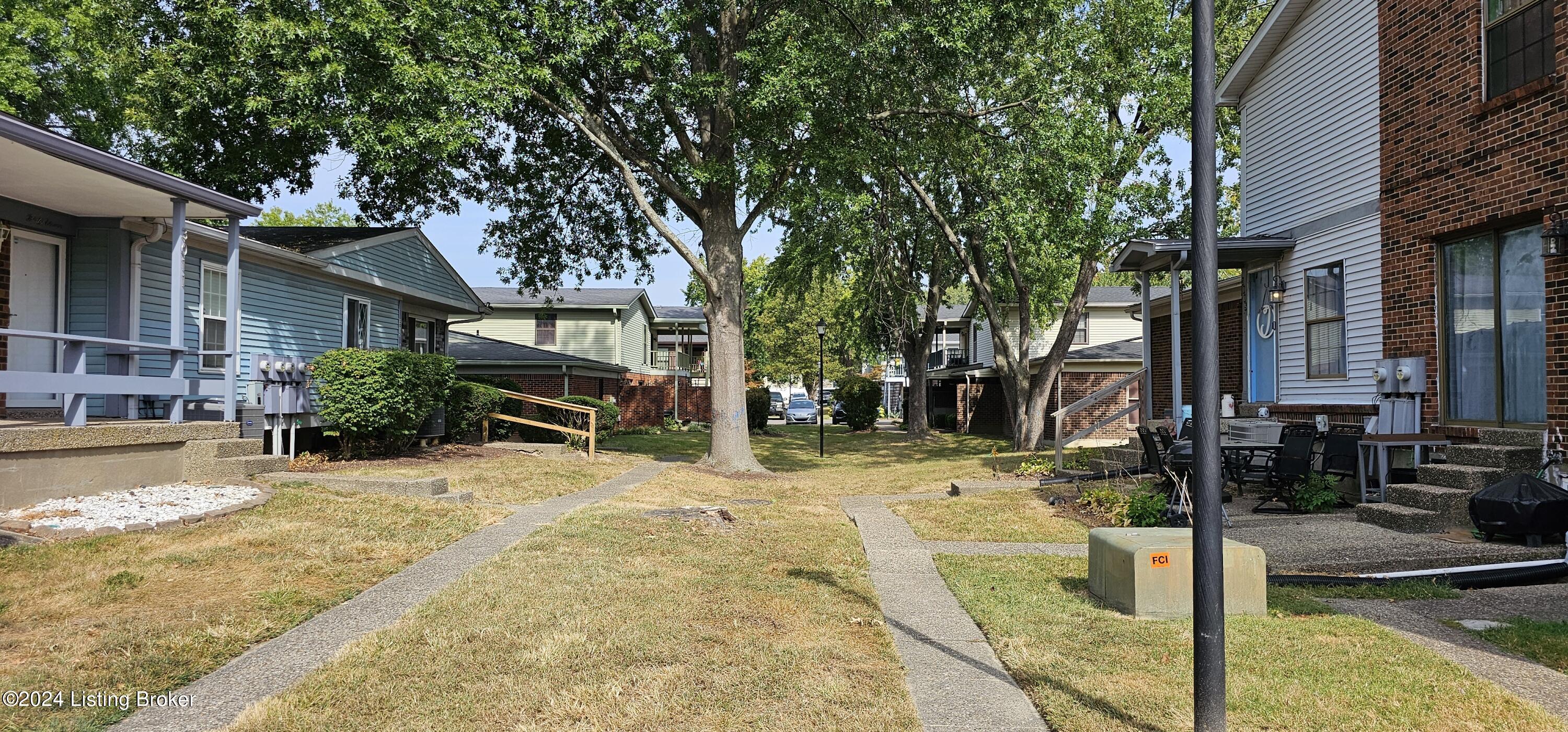 3000 Treeview Ct
