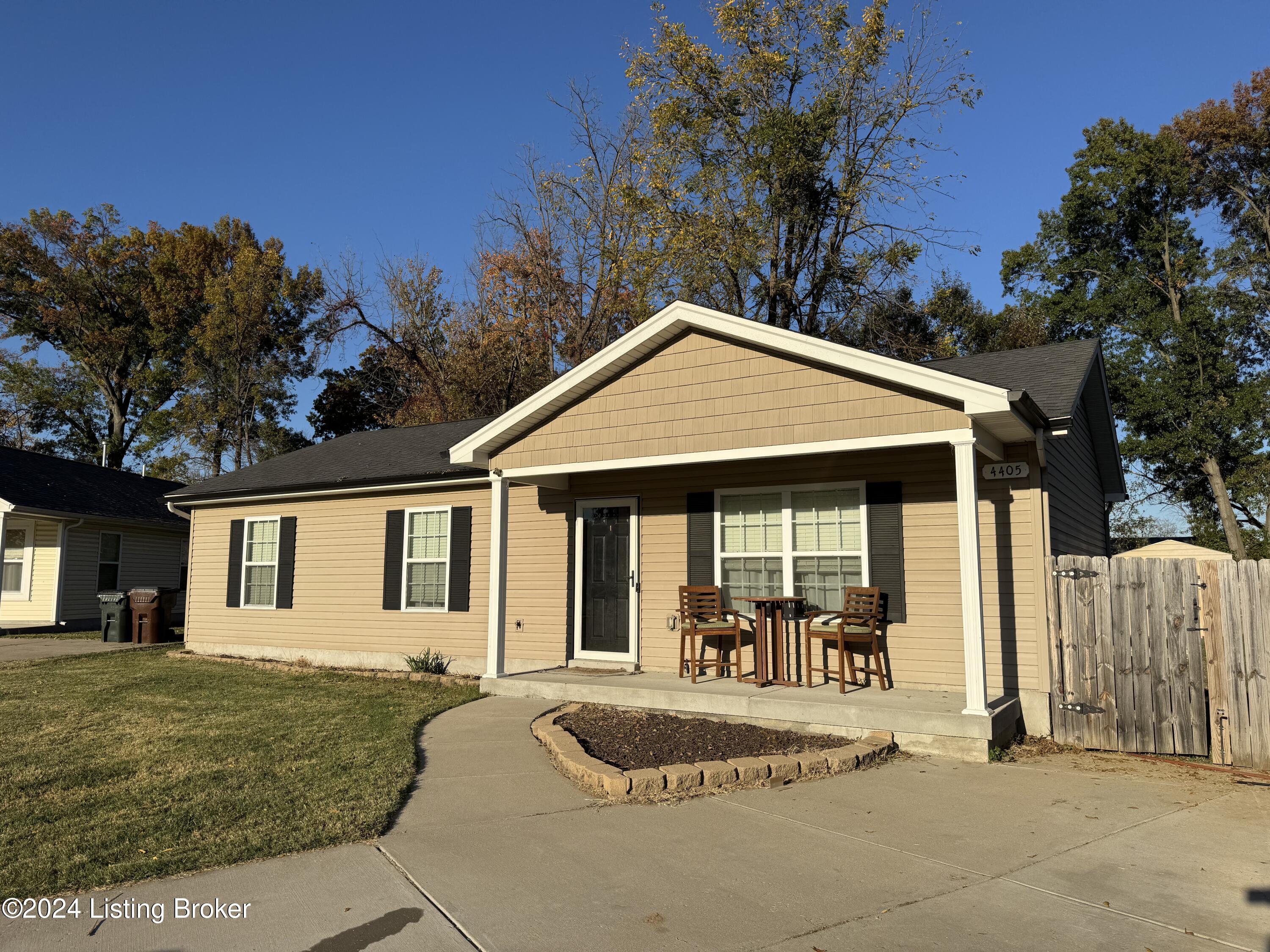 4405 Debbie Ct