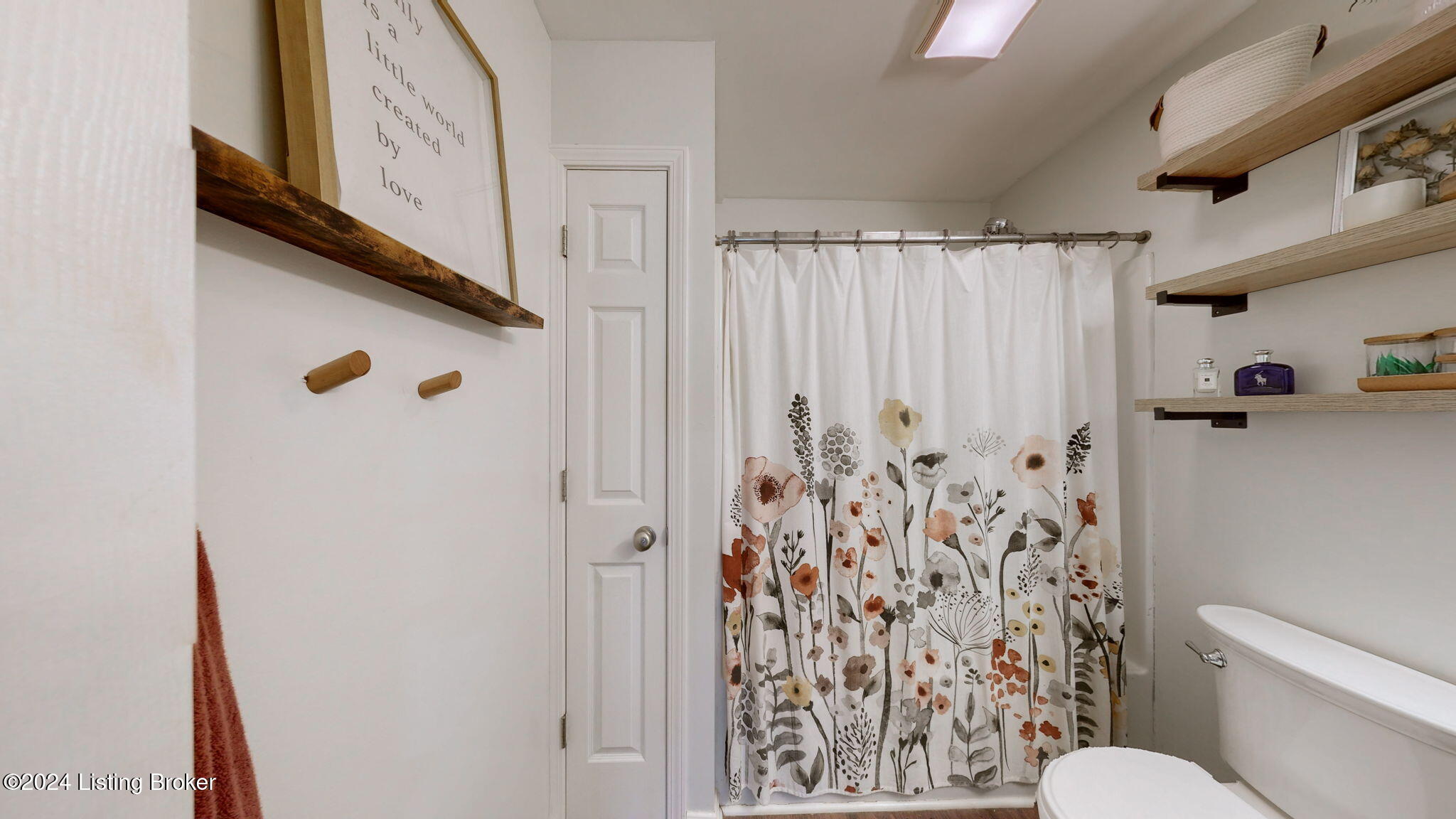 4405 Debbie Ct