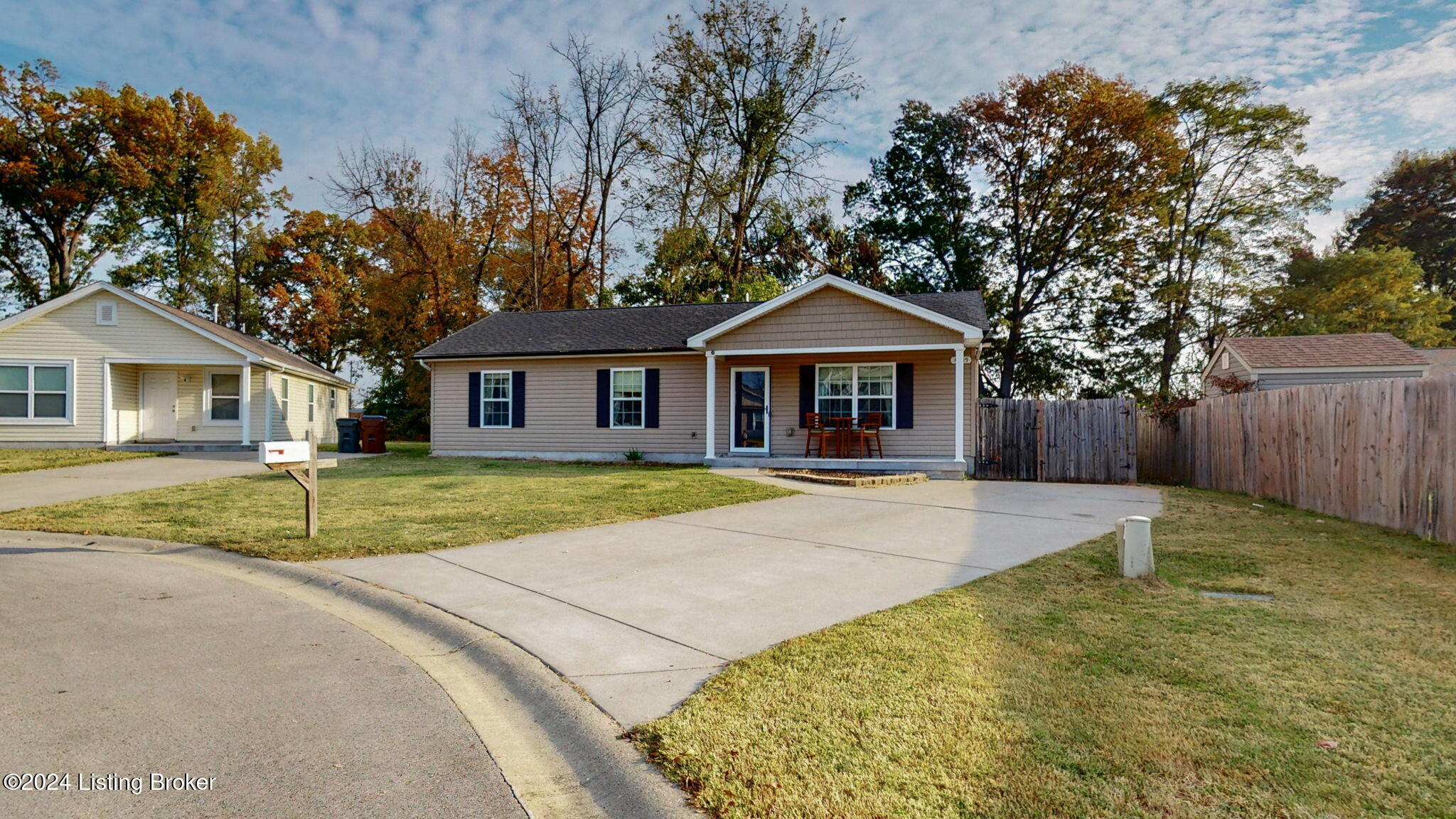 4405 Debbie Ct