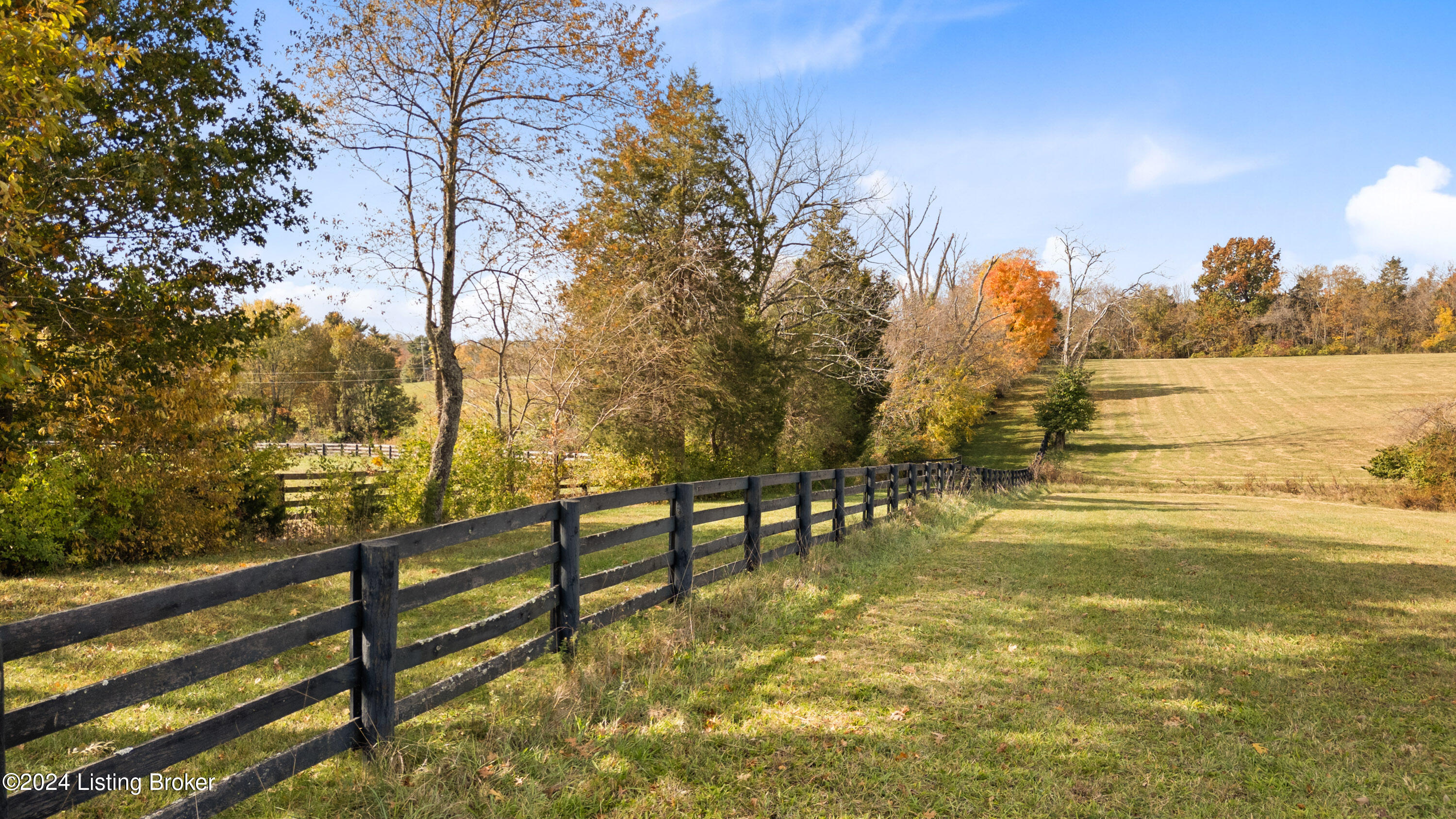18A Derby Ln