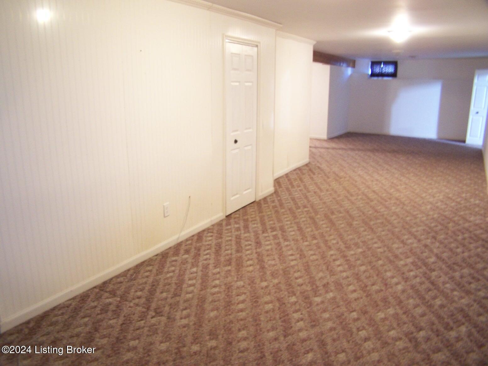 6121 Whispering Hills Blvd