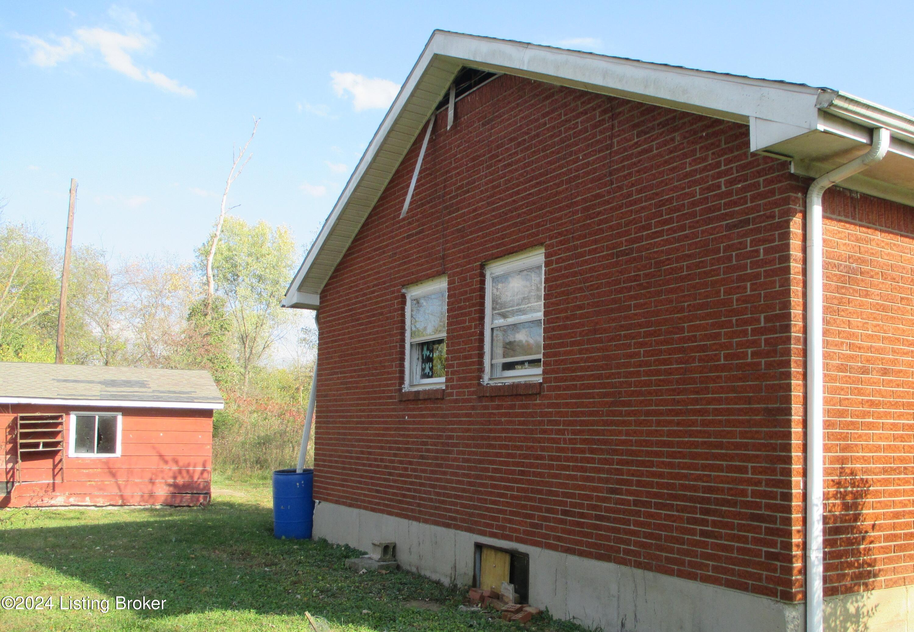 15 Crescent Ct