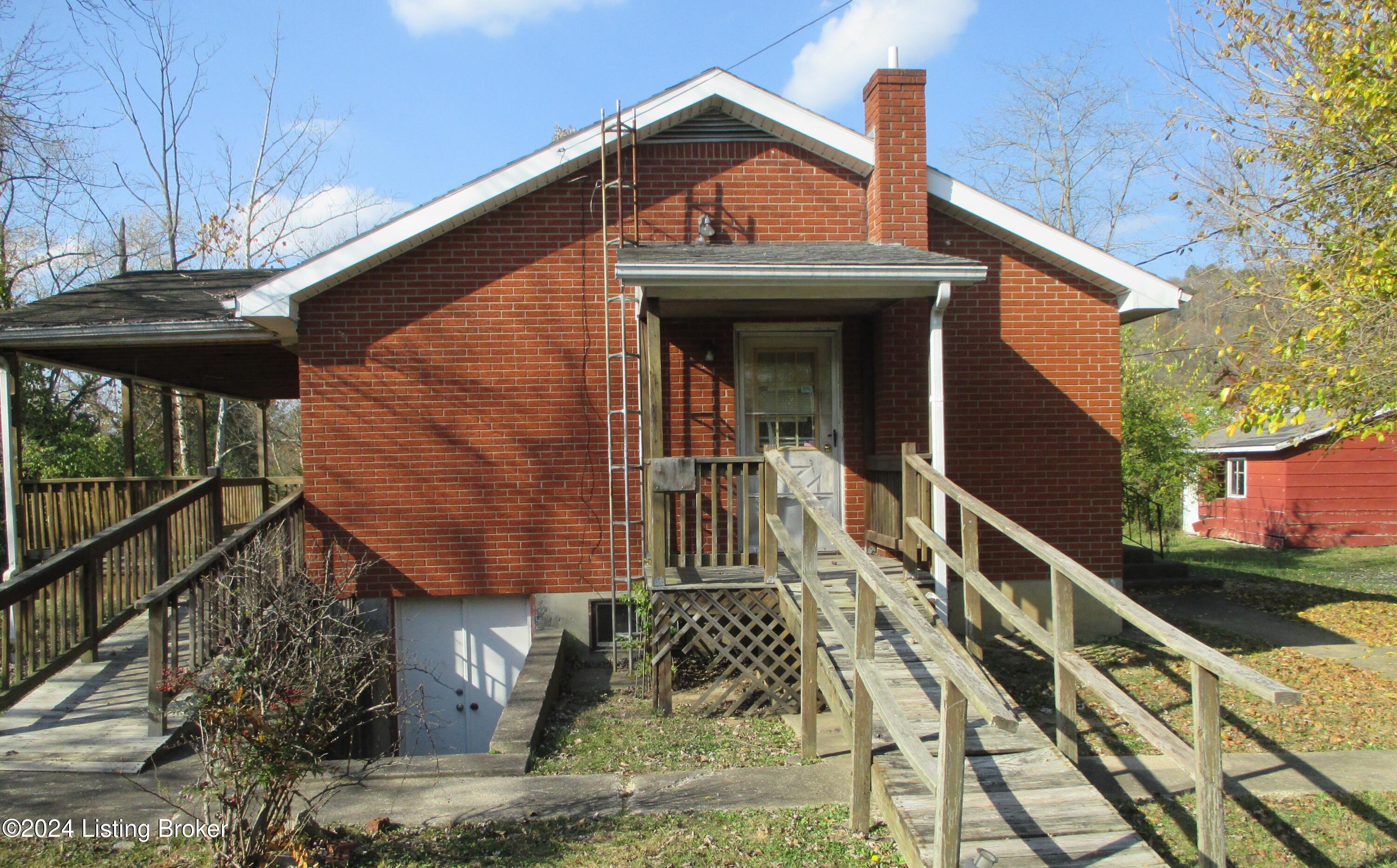 15 Crescent Ct