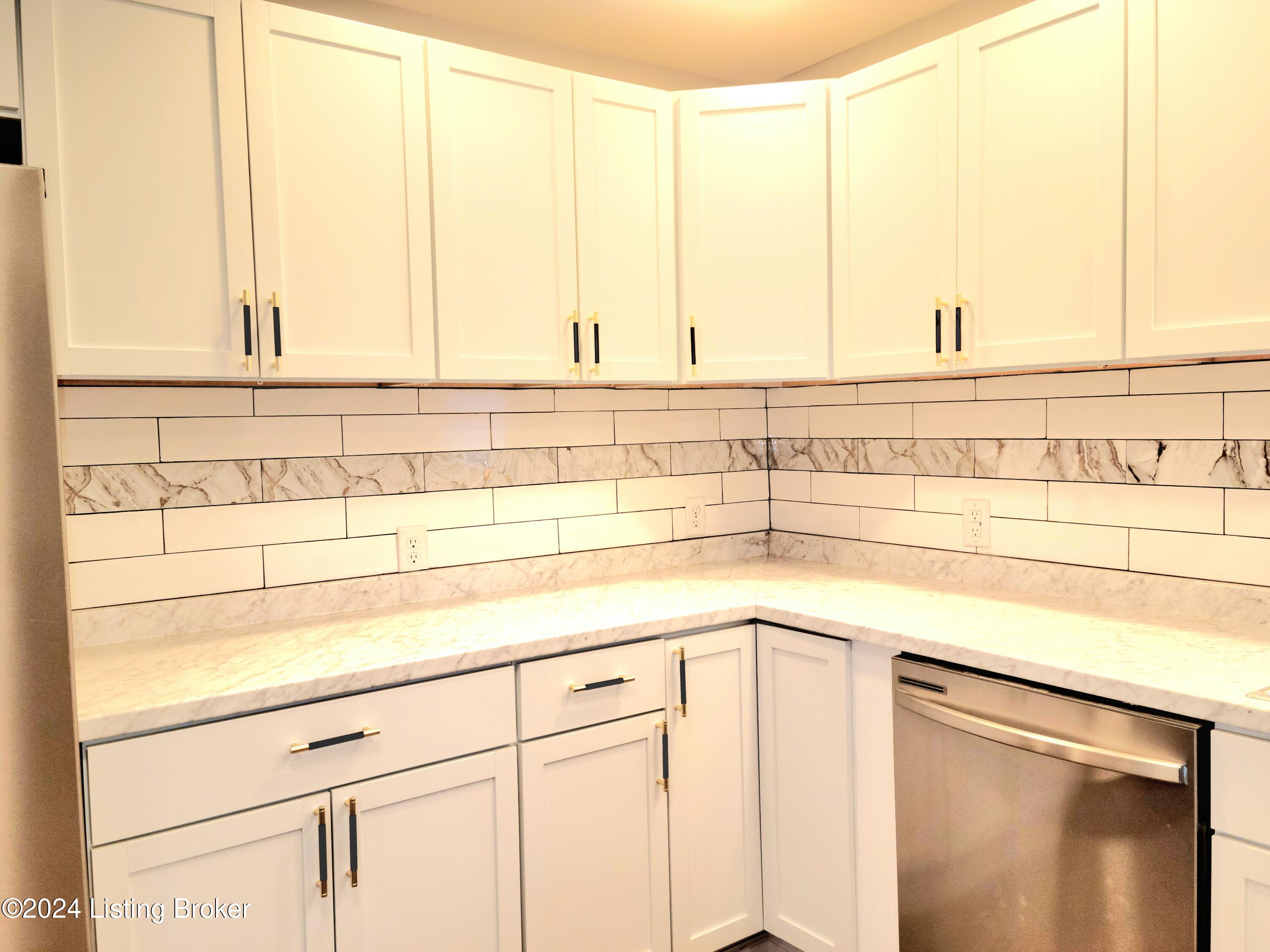 6206 Hanses Dr