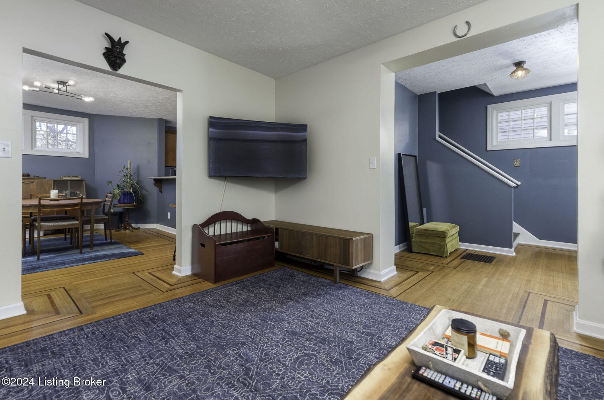152 N Bellaire Ave