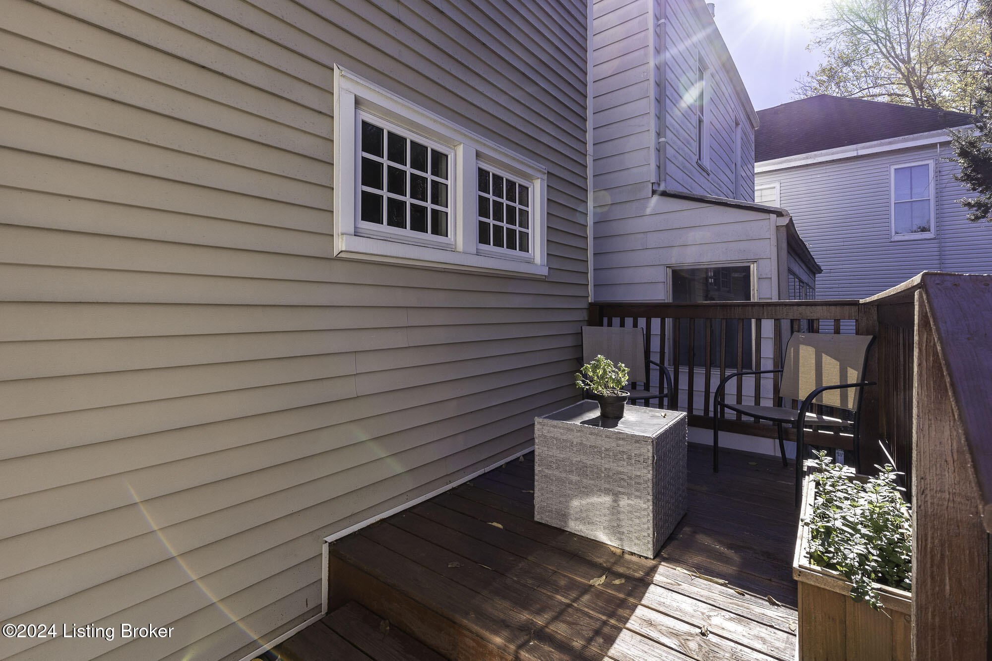 152 N Bellaire Ave