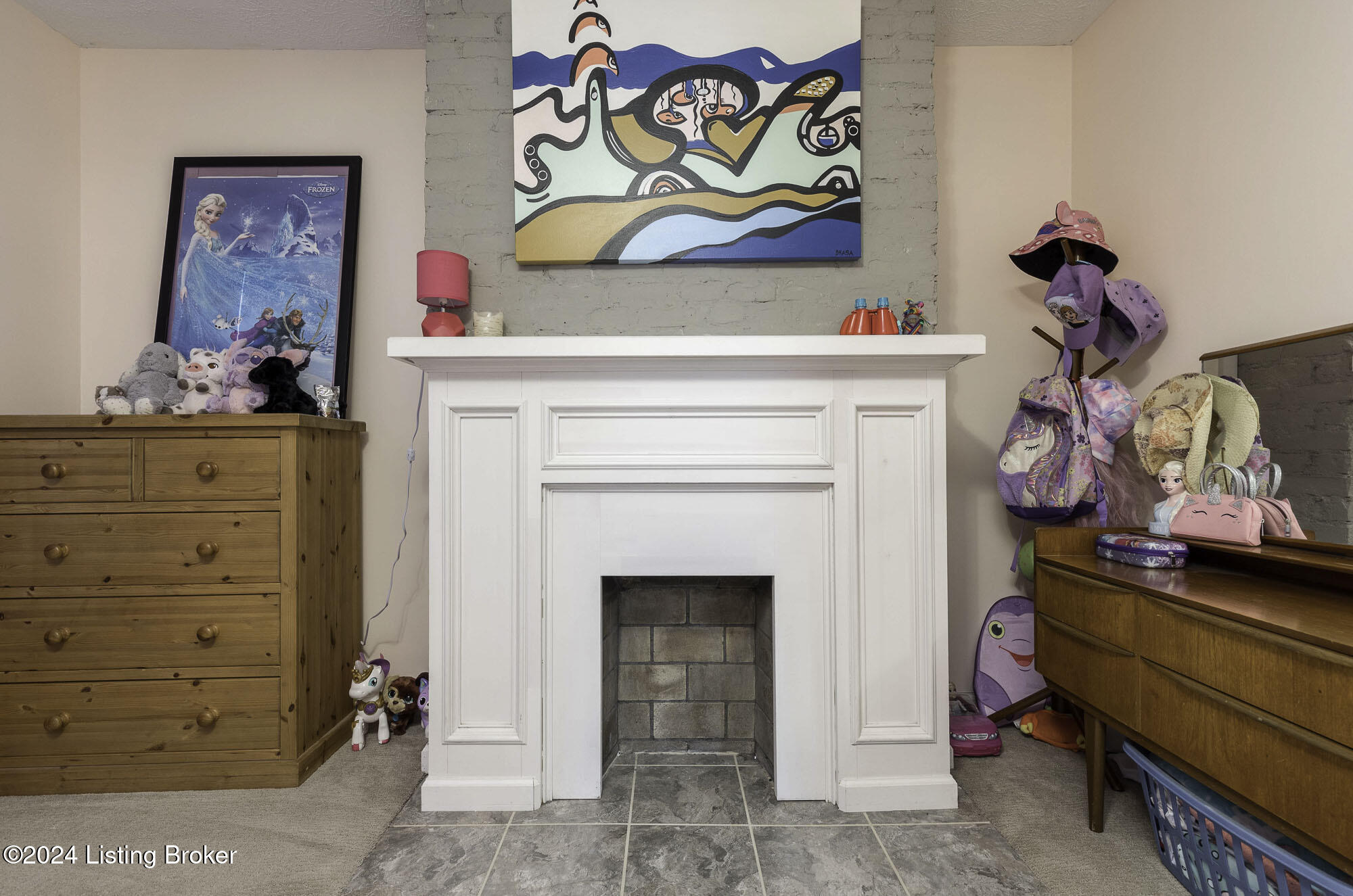 152 N Bellaire Ave