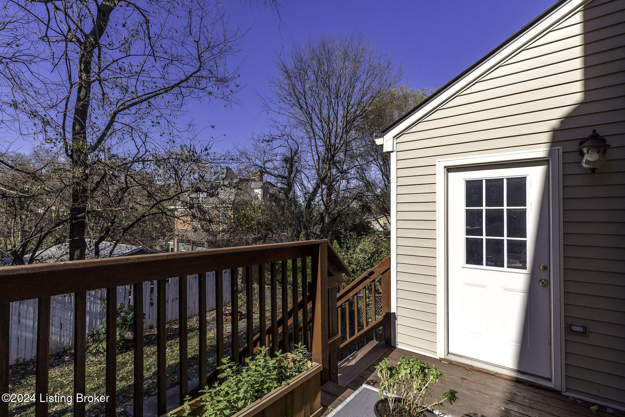 152 N Bellaire Ave